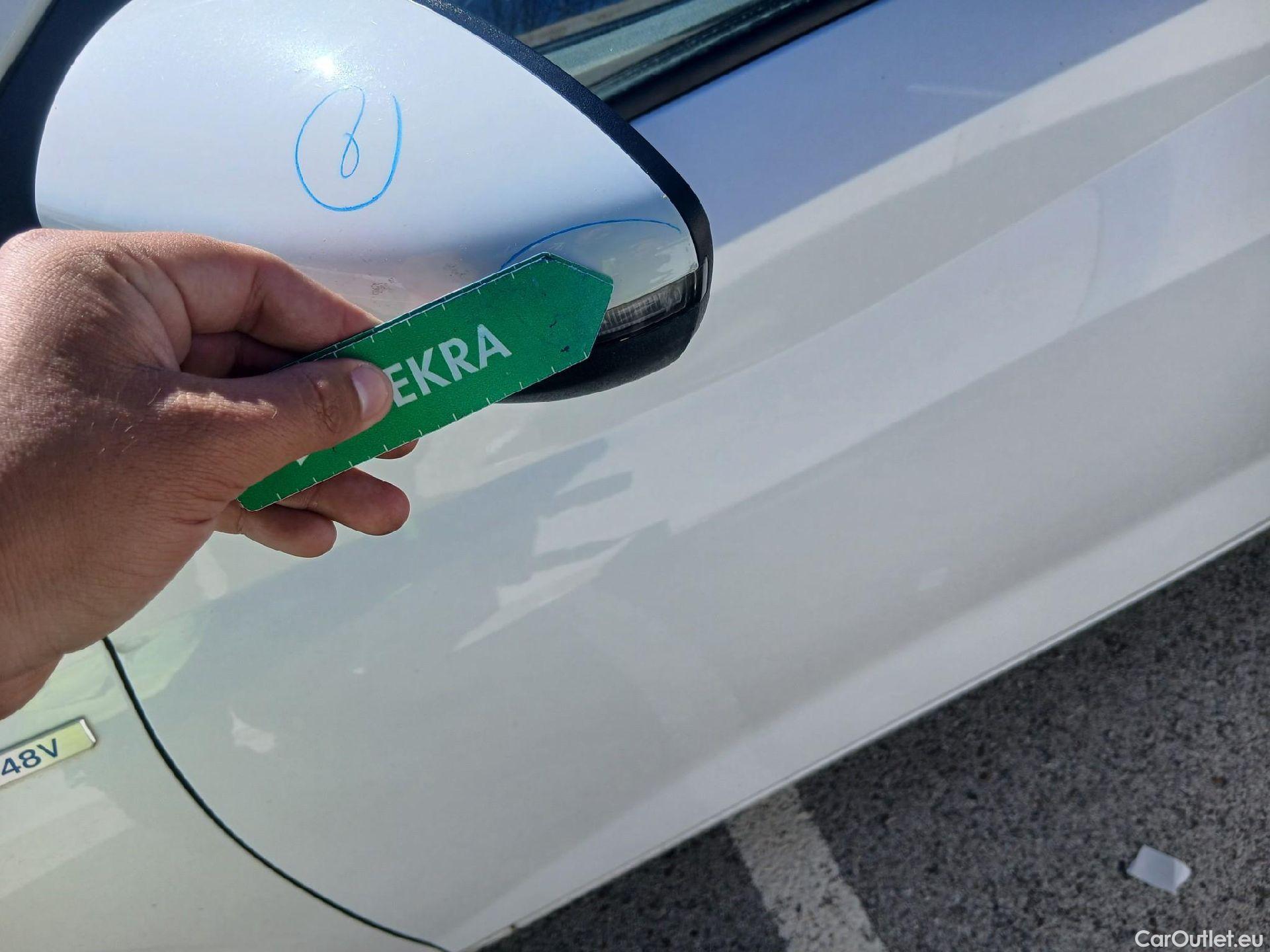  Hyundai  i20 HYUNDAI  / 2020 / 5P / berlina con portón 1.0 TGDI 74kW (100CV) 48V Essence #15