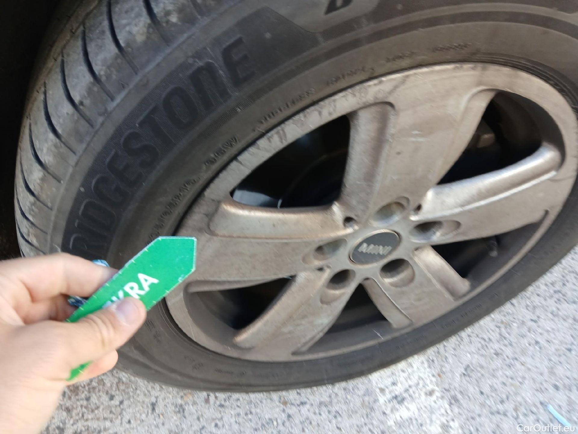  Mini  Countryman MINI  / 2016 / 5P / berlina con portón One #16