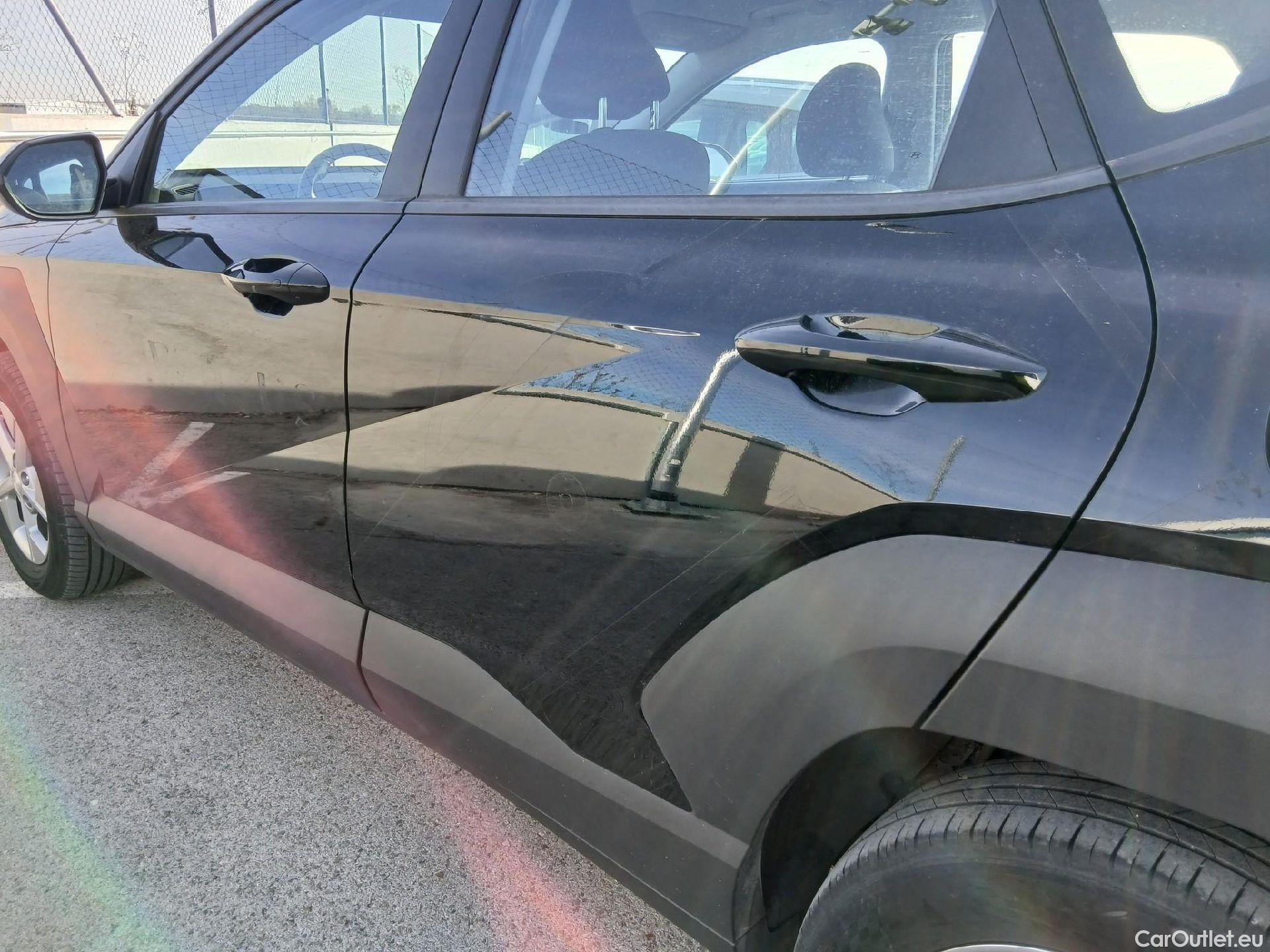  Hyundai  Konna HYUNDAI Kona / 2023 / 5P / todoterreno 1.6 GDI HEV Maxx DCT #12