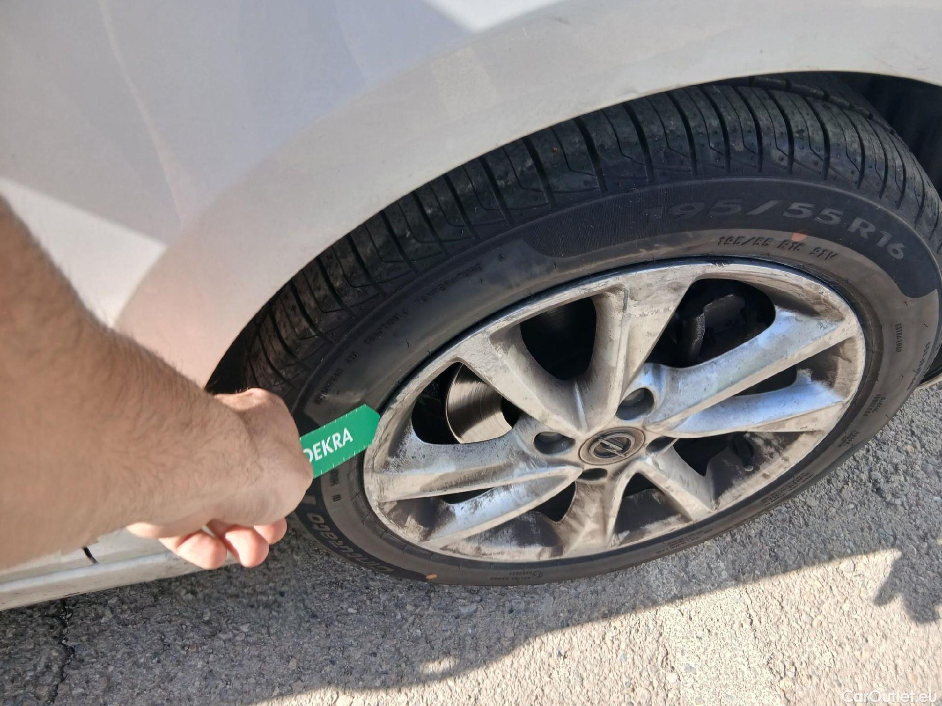  Opel  Corsa OPEL  1.2T XHL 74kW (100CV) Elegance #32