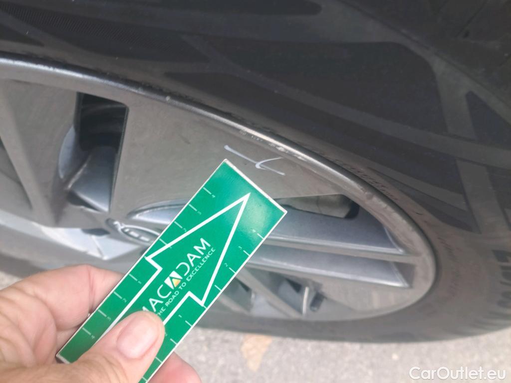  Nissan  Qashqai NISSAN  / 2021 / 5P / todoterreno DIG-T 116kW (158CV) mHEV Xtronic Acenta (AC9) #27