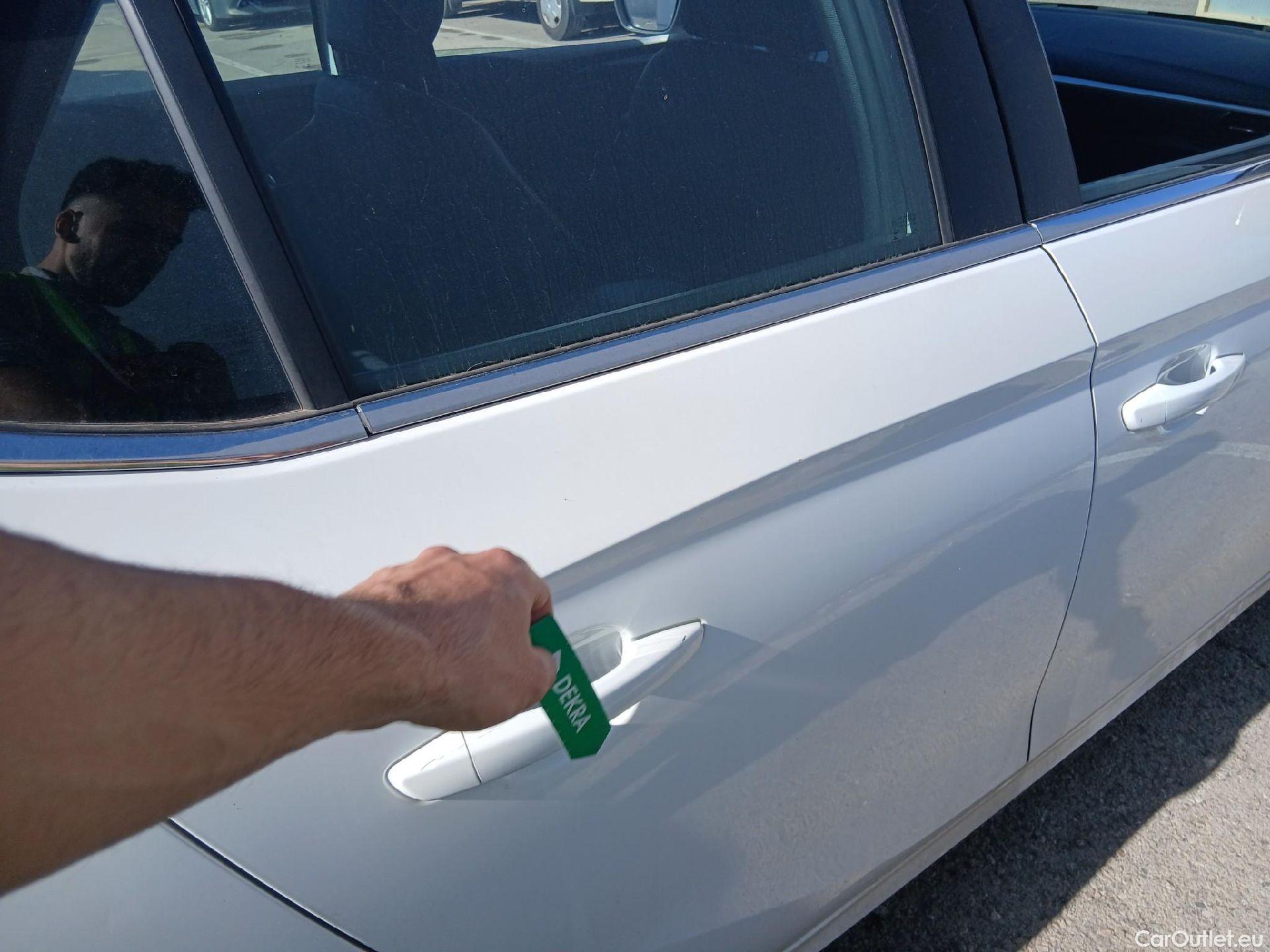  Opel  Corsa OPEL  1.2T XHL 74kW (100CV) Elegance #24