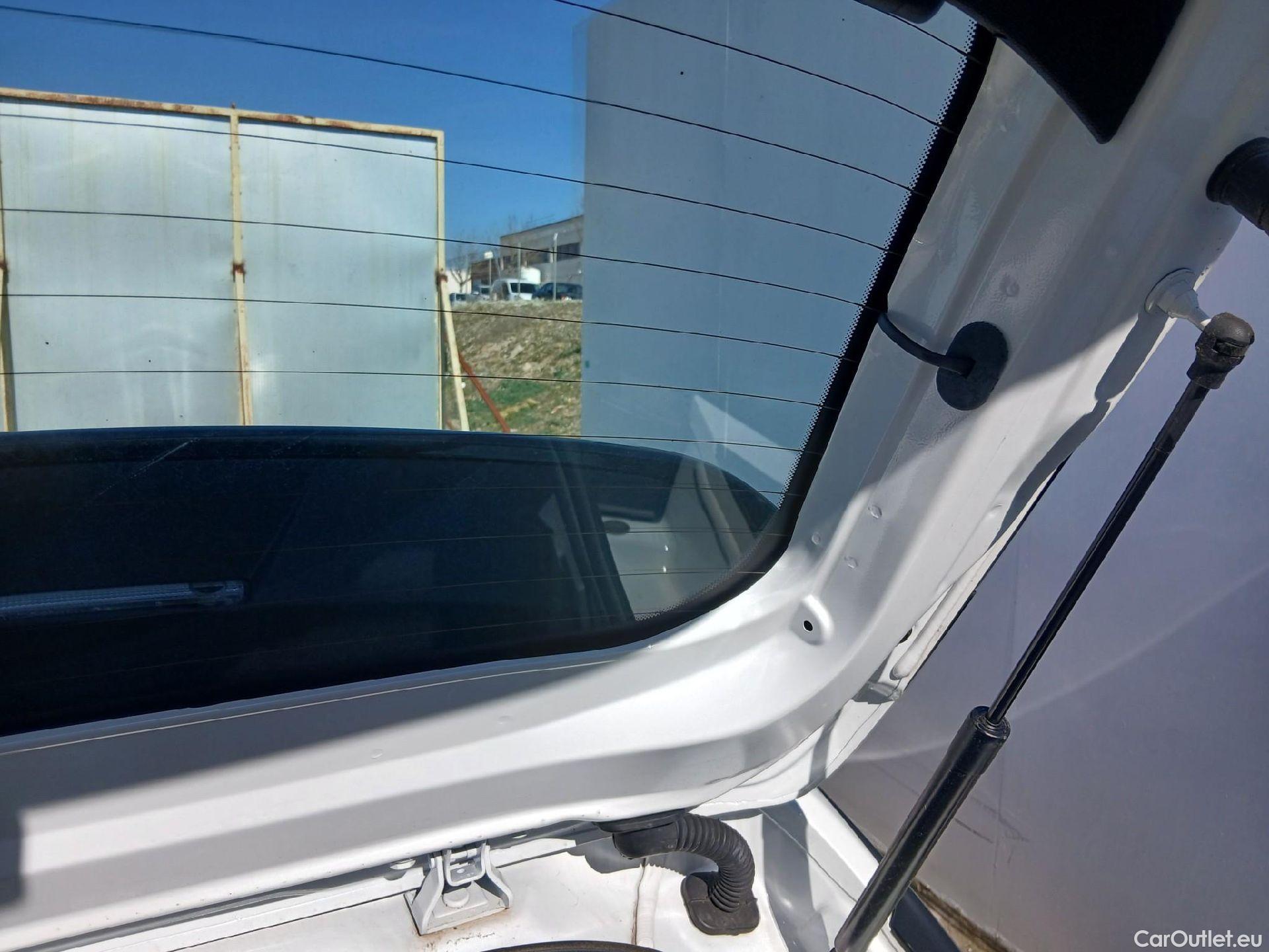  Opel  Corsa OPEL  1.2T XHL 74kW (100CV) Elegance #33