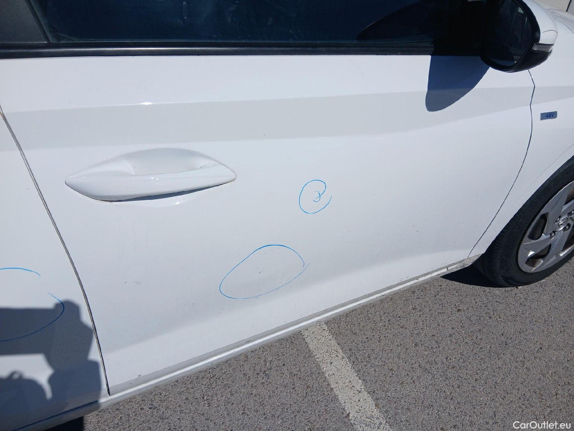  Hyundai  i20 HYUNDAI  / 2020 / 5P / berlina con portón 1.0 TGDI 74kW (100CV) 48V Essence #32