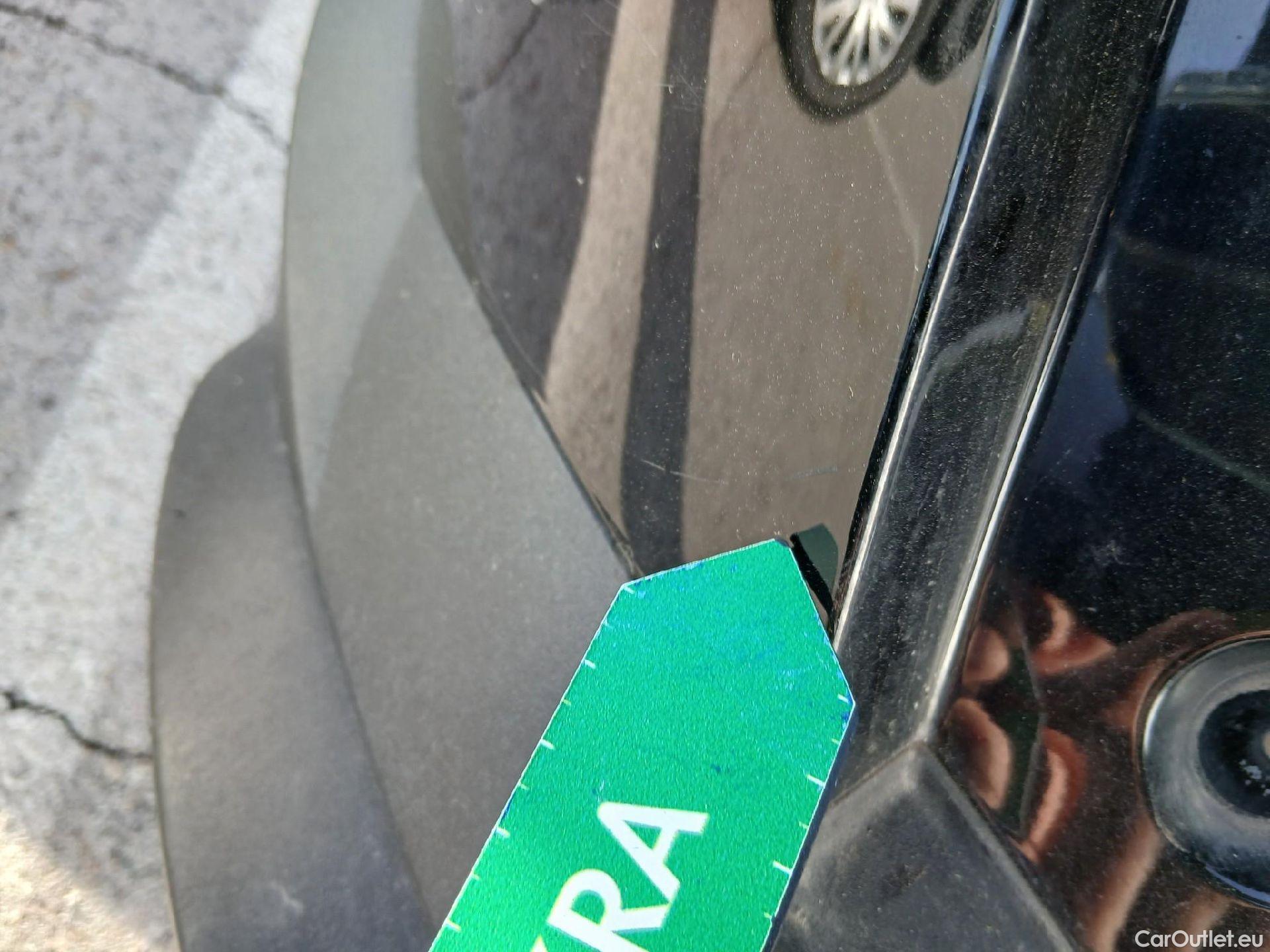  Hyundai  Konna HYUNDAI Kona / 2023 / 5P / todoterreno 1.6 GDI HEV Maxx DCT #28