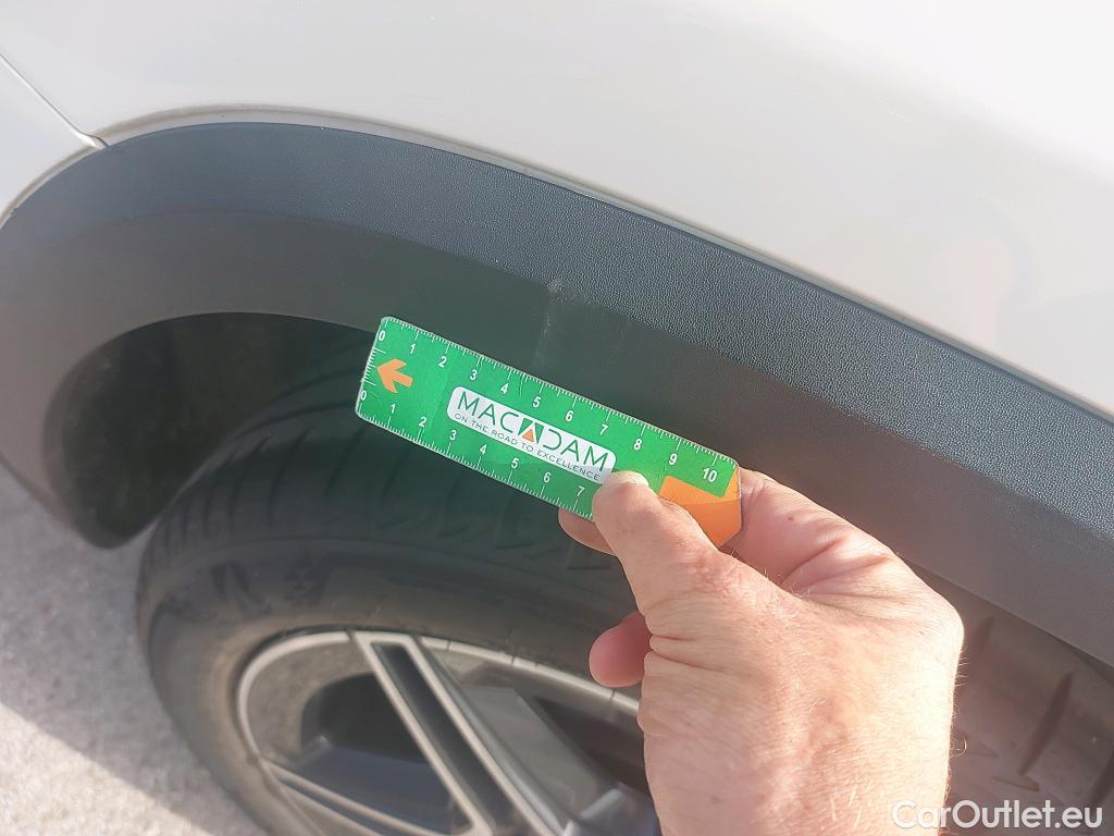  Mercedes  GLA MERCEDES-BENZ  / 2020 / 5P / todoterreno  220 D 4MATIC #14