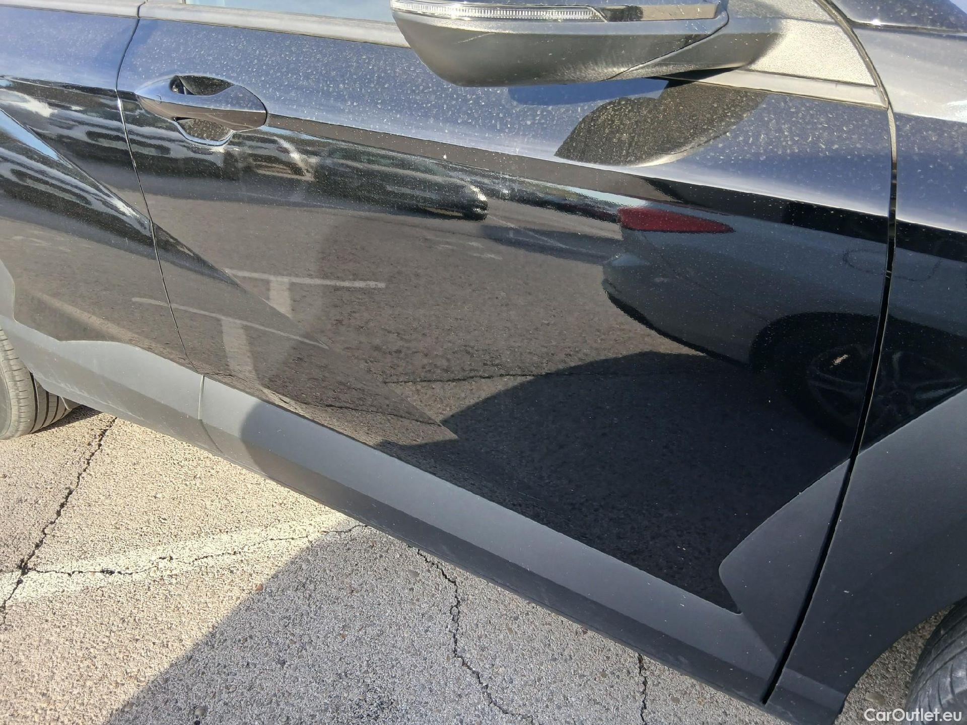  Hyundai  Konna HYUNDAI Kona / 2023 / 5P / todoterreno 1.6 GDI HEV Maxx DCT #49