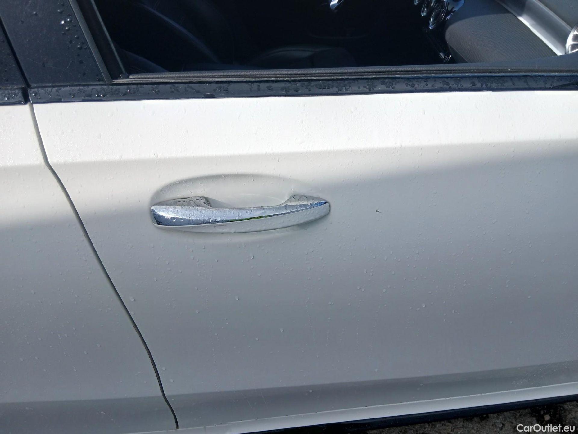  Mercedes  A-Klasse MERCEDES-BENZ Clase A / 2018 / 5P / berlina con portón A 200 d #17