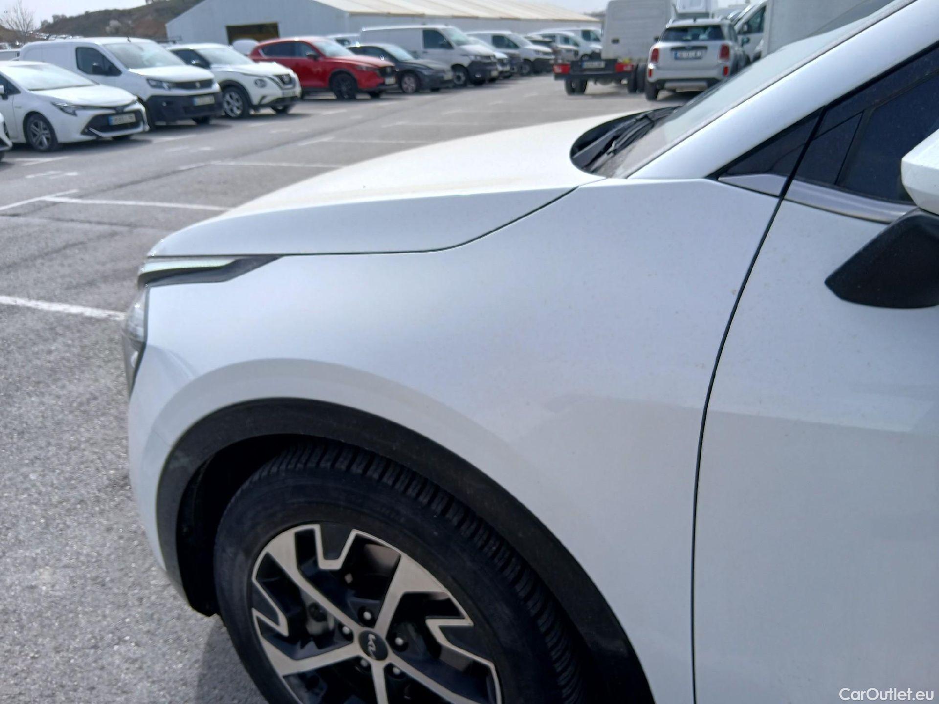  KIA  Sportage KIA  / 2022 / 5P / todoterreno 1.6 T-GDi MHEV 180CV Tech 4X4 DCT #18