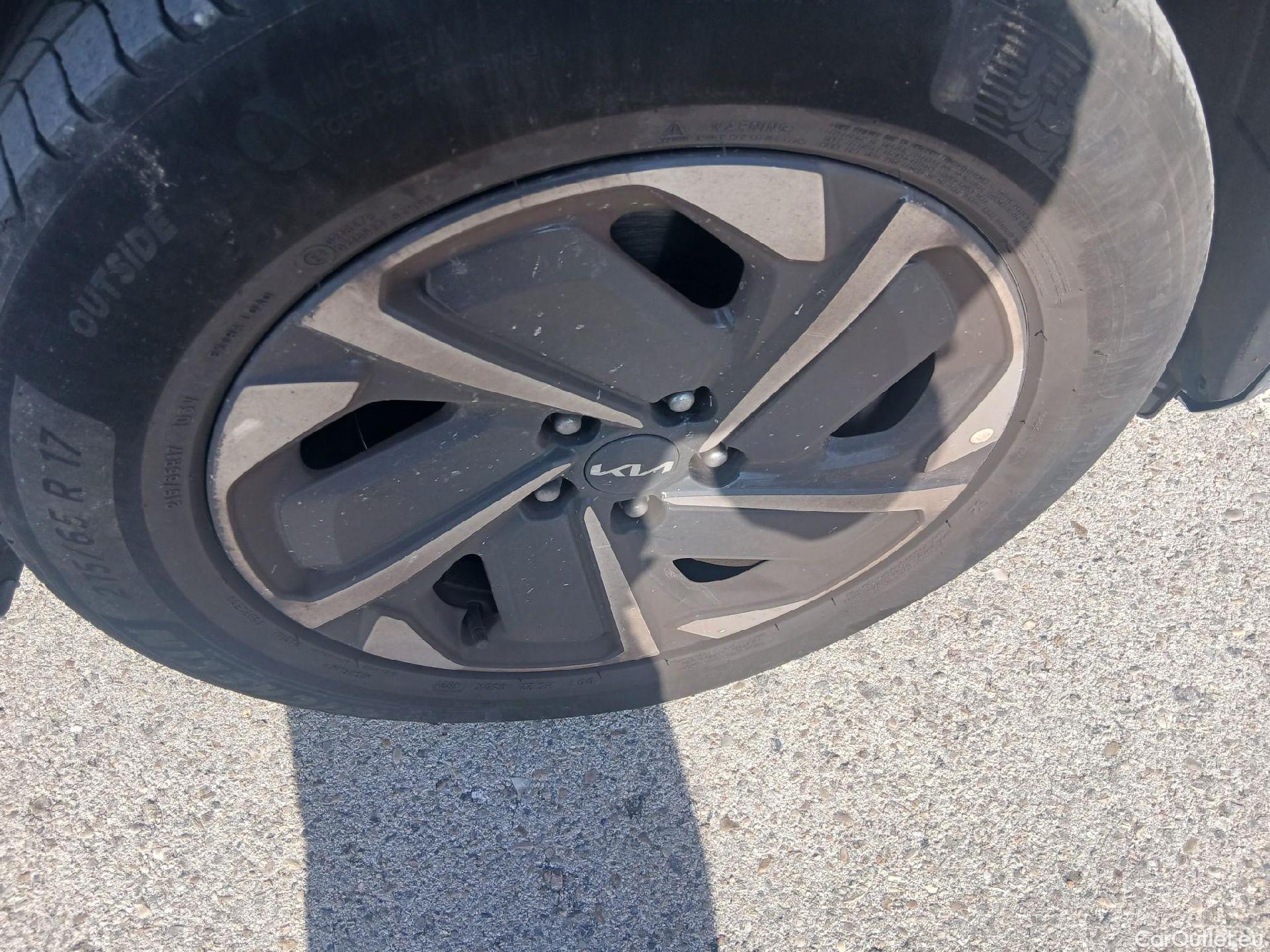  KIA  Sportage KIA  / 2022 / 5P / todoterreno 1.6 T-GDi 112kW (150CV) Drive 4X2 #36