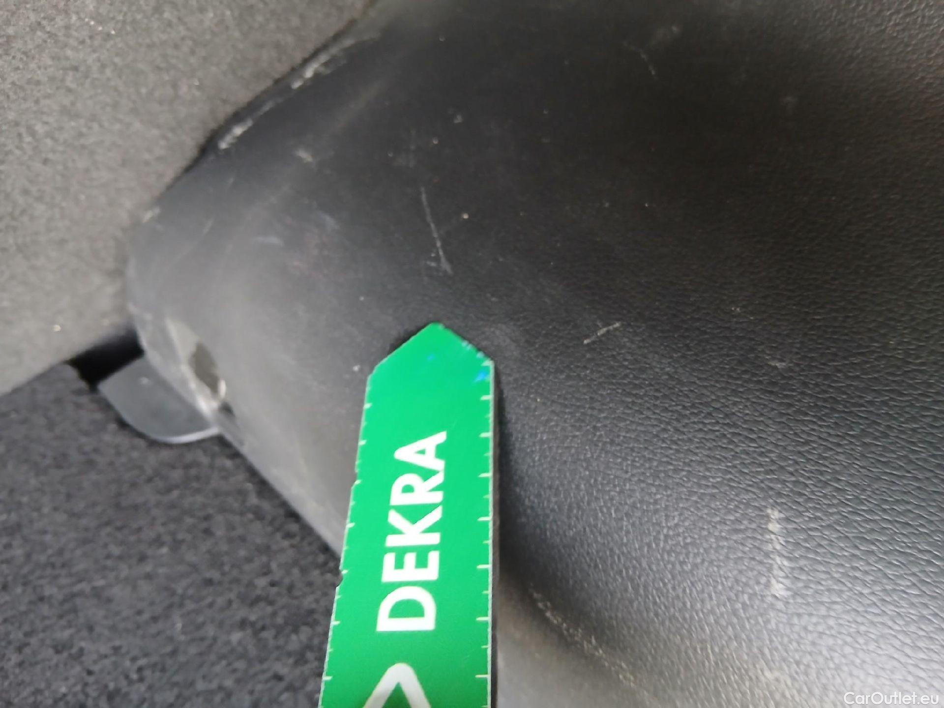  KIA  Sportage KIA  / 2022 / 5P / todoterreno 1.6 T-GDi MHEV 180CV Tech 4X4 DCT #43