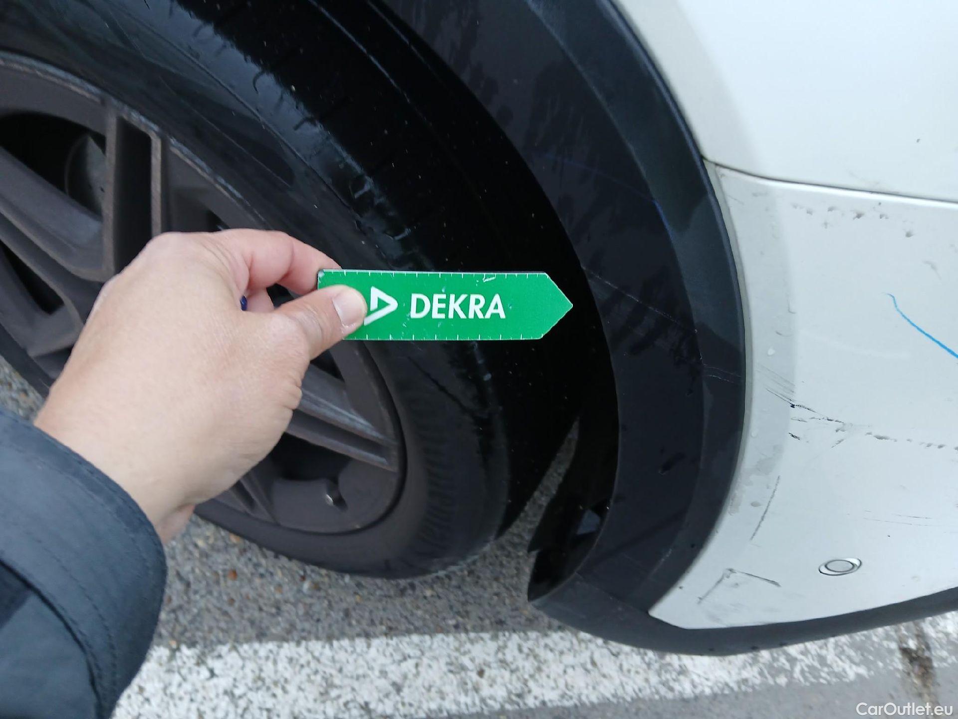  Mercedes  GLB MERCEDES-BENZ  / 2019 / 5P / todoterreno 2.0  200 D DCT 110KW (150CV) #10