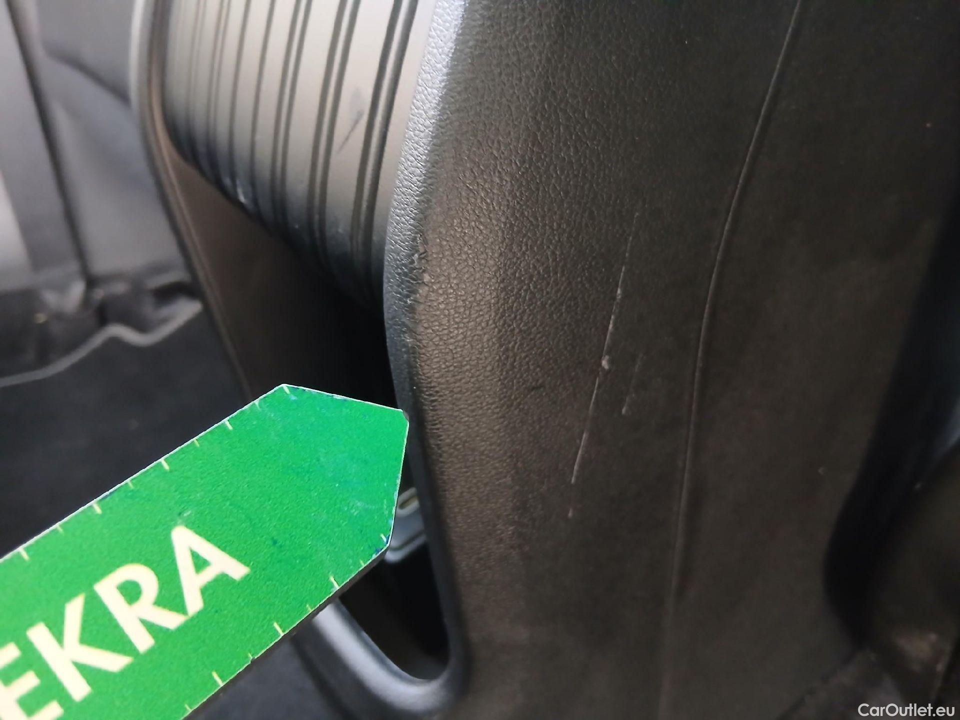  Hyundai  Konna HYUNDAI Kona / 2023 / 5P / todoterreno 1.6 GDI HEV Maxx DCT #53