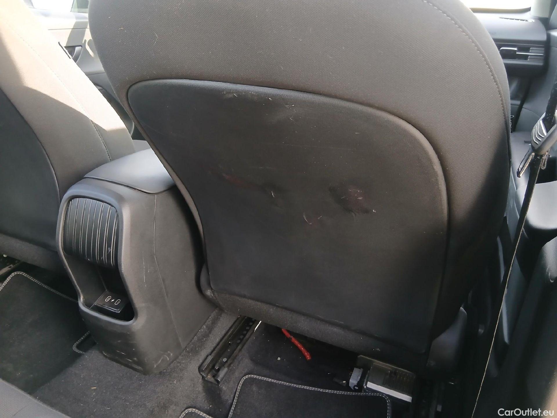  Hyundai  Konna HYUNDAI Kona / 2023 / 5P / todoterreno 1.6 GDI HEV Maxx DCT #55