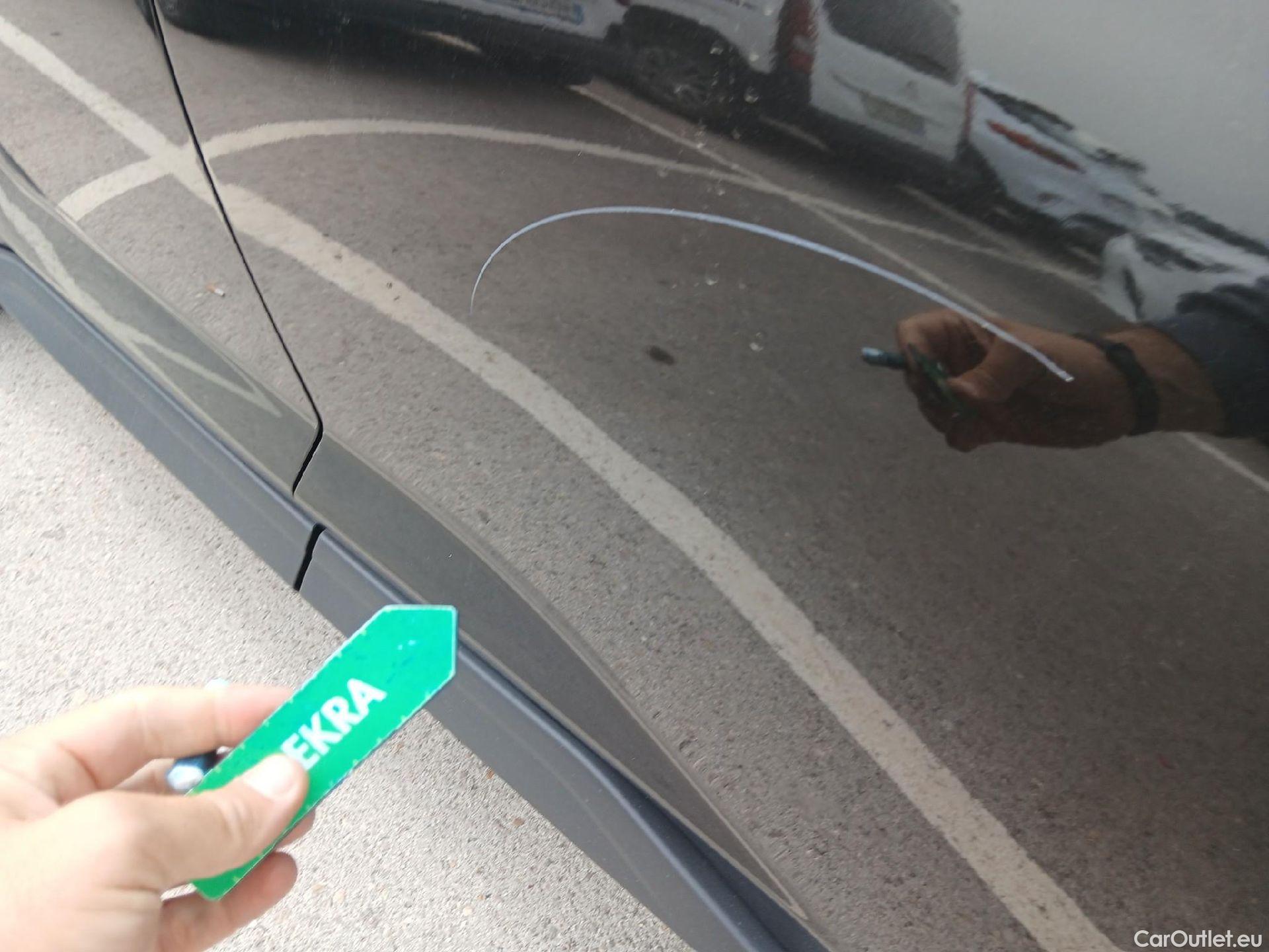  Nissan  Juke NISSAN  / 2019 / 5P / crossover DIG-T 84 kW (114 CV) DCT 7 Vel. Acenta #17