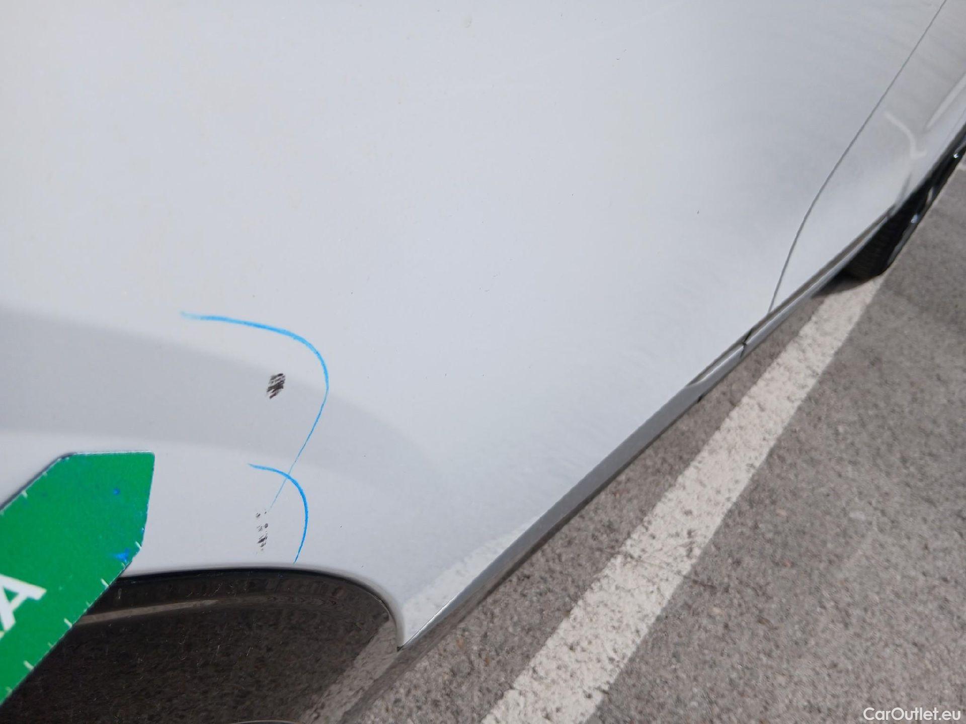  KIA  Sportage KIA  / 2022 / 5P / todoterreno 1.6 T-GDi MHEV 180CV Tech 4X4 DCT #45