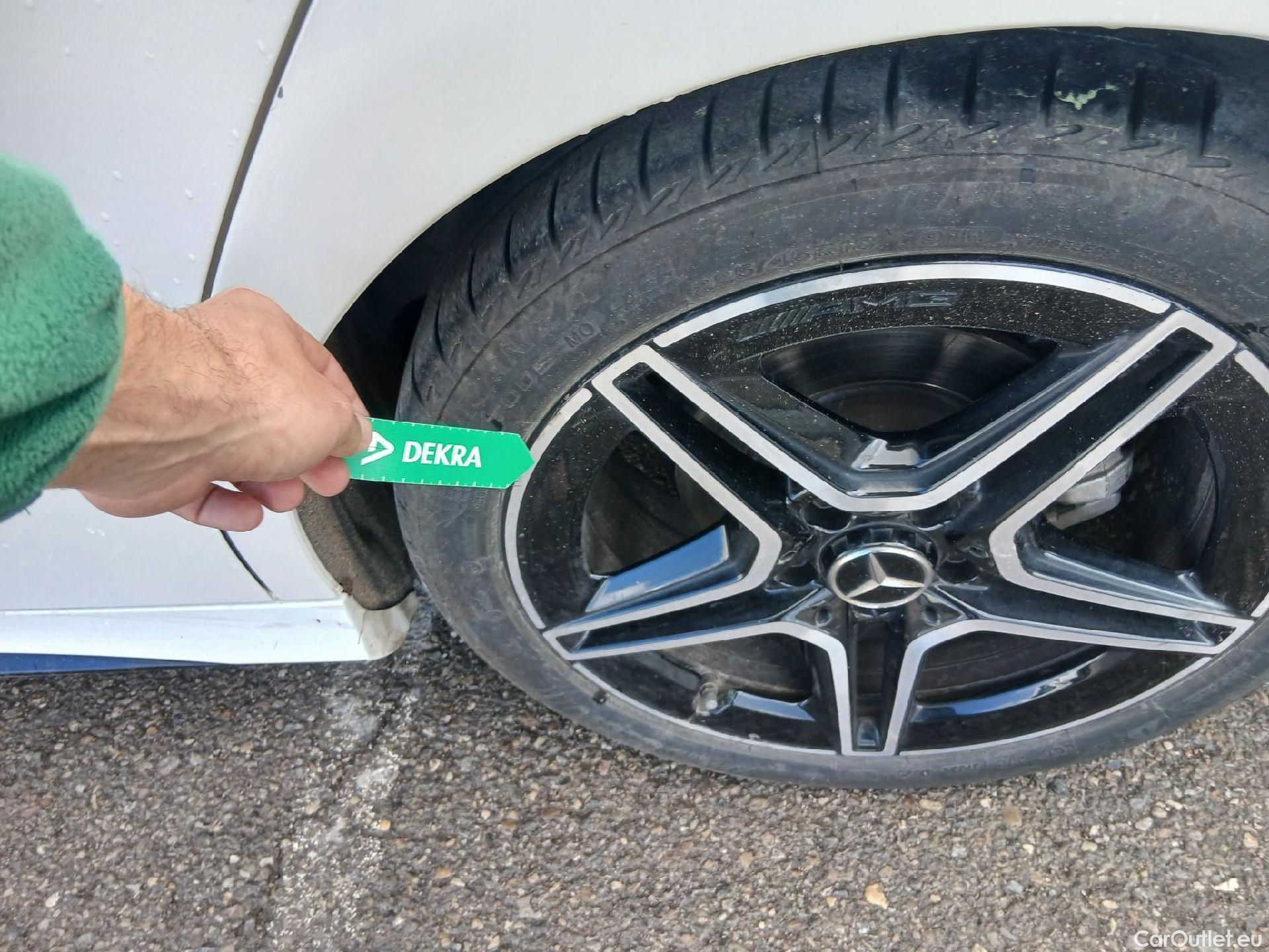  Mercedes  A-Klasse MERCEDES-BENZ Clase A / 2018 / 5P / berlina con portón A 200 d #10