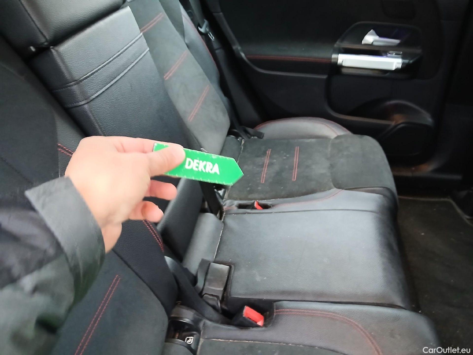  Mercedes  GLB MERCEDES-BENZ  / 2019 / 5P / todoterreno 2.0  200 D DCT 110KW (150CV) #3