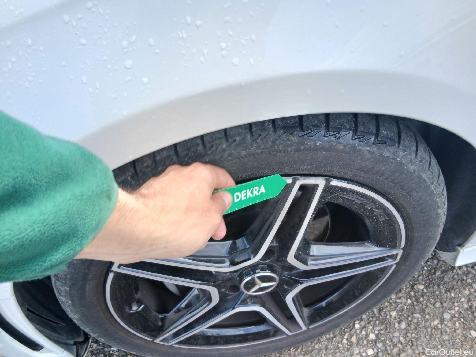  Mercedes  A-Klasse MERCEDES-BENZ Clase A / 2018 / 5P / berlina con portón A 200 d #1