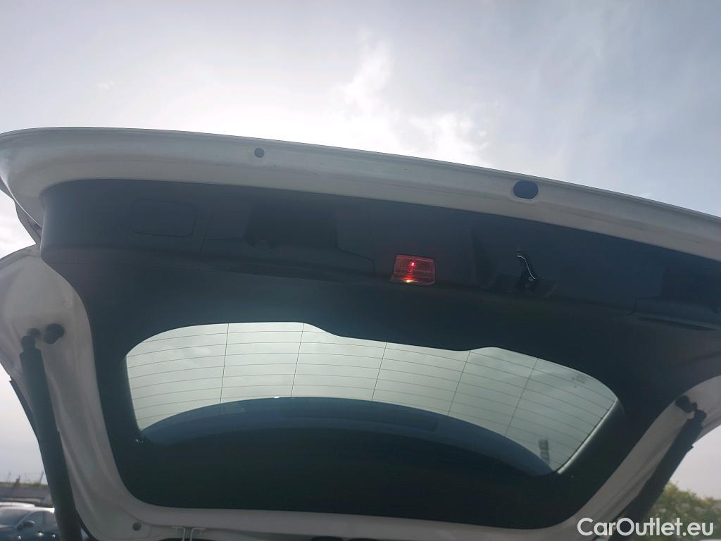  Mercedes  GLA MERCEDES-BENZ  / 2020 / 5P / todoterreno  220 D 4MATIC #5