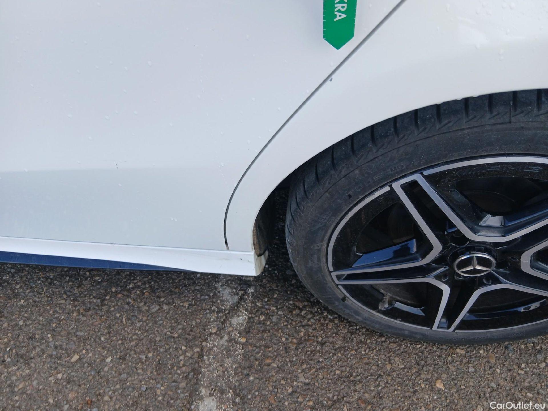  Mercedes  A-Klasse MERCEDES-BENZ Clase A / 2018 / 5P / berlina con portón A 200 d #7