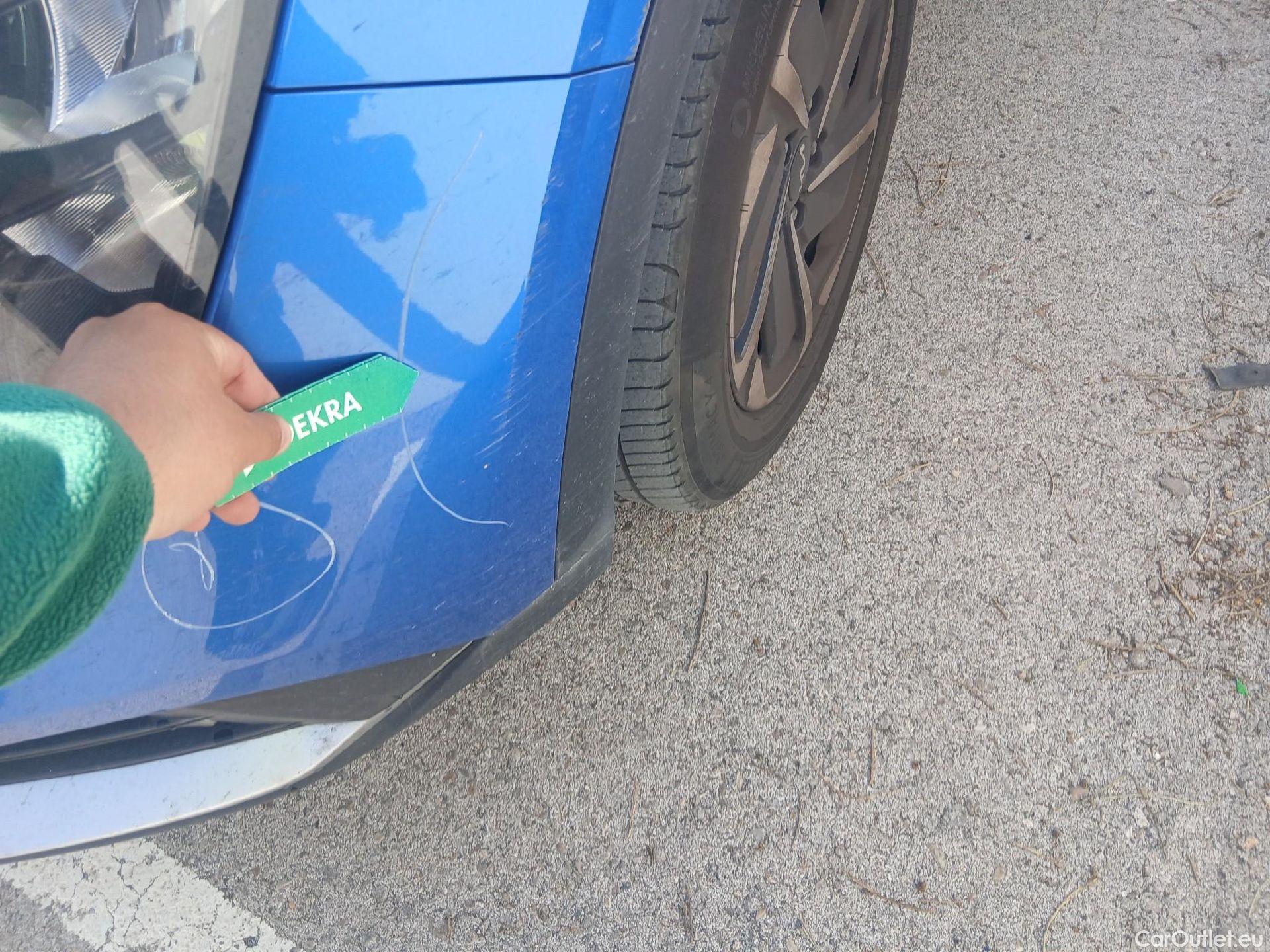  KIA  Sportage KIA  / 2022 / 5P / todoterreno 1.6 T-GDi 112kW (150CV) Drive 4X2 #8