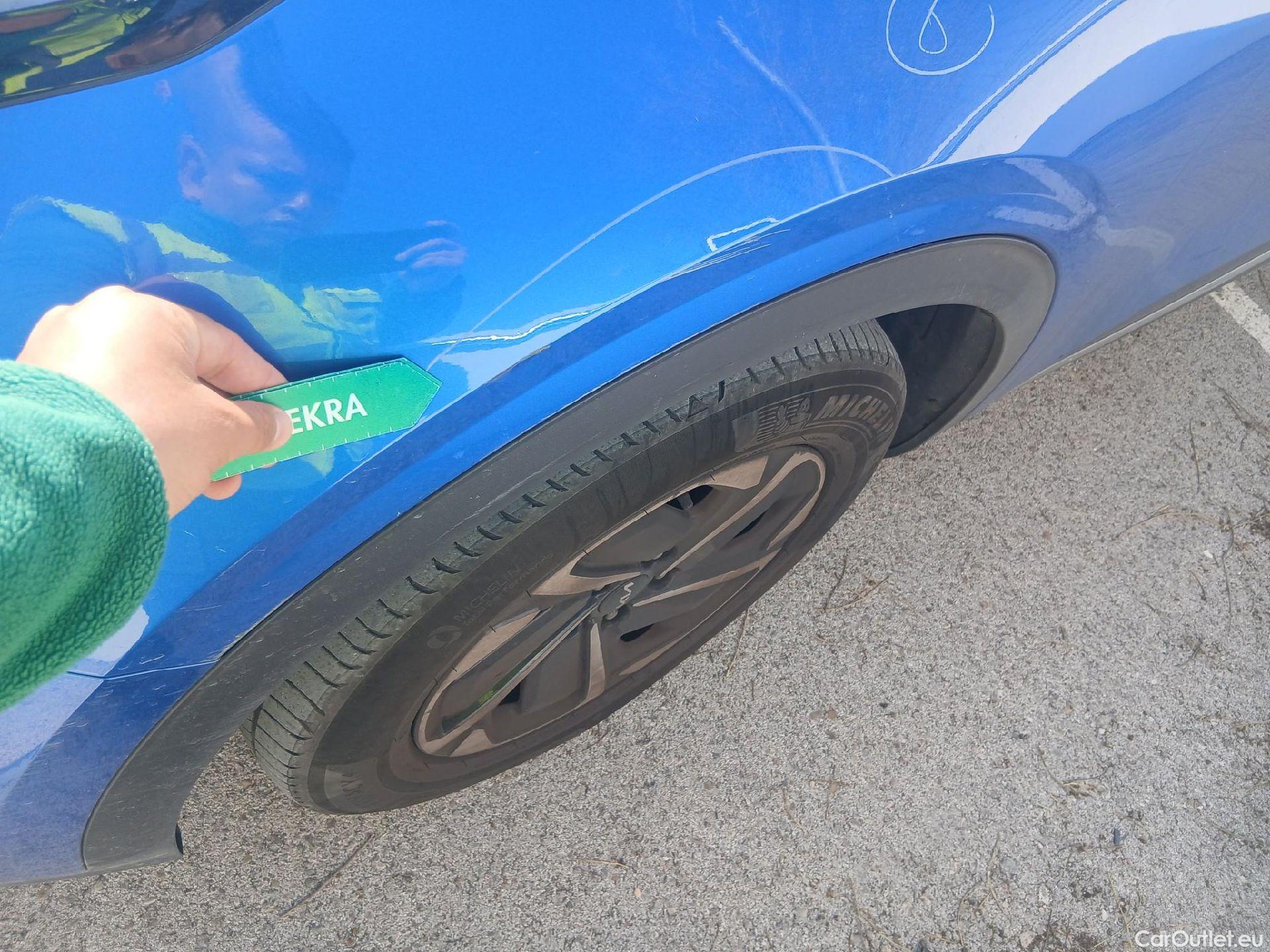  KIA  Sportage KIA  / 2022 / 5P / todoterreno 1.6 T-GDi 112kW (150CV) Drive 4X2 #14