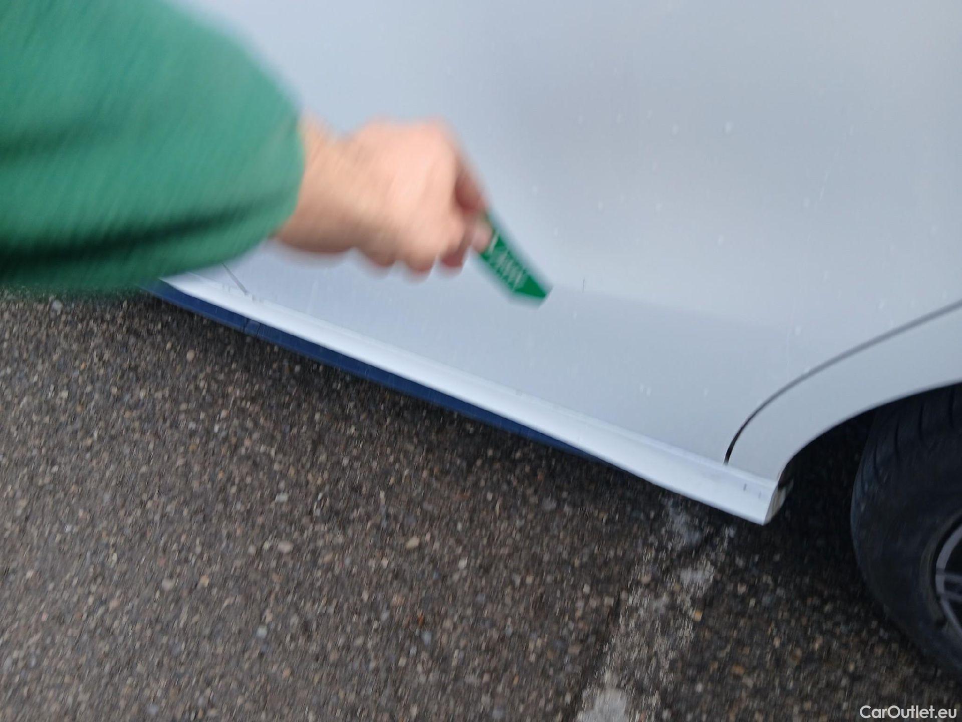  Mercedes  A-Klasse MERCEDES-BENZ Clase A / 2018 / 5P / berlina con portón A 200 d #8