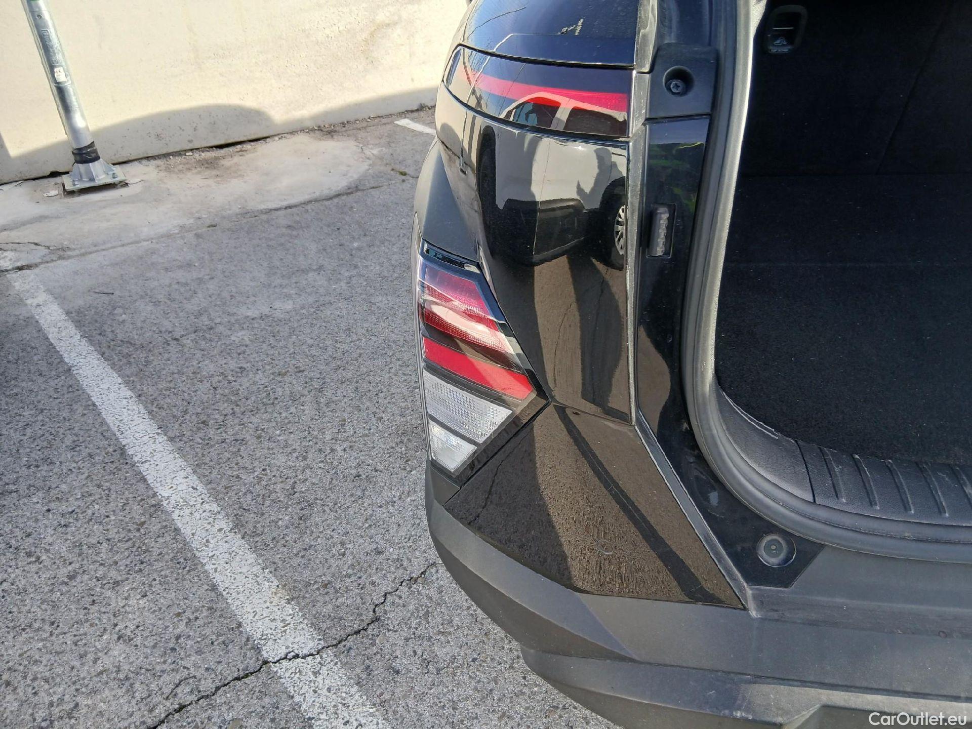  Hyundai  Konna HYUNDAI Kona / 2023 / 5P / todoterreno 1.6 GDI HEV Maxx DCT #27