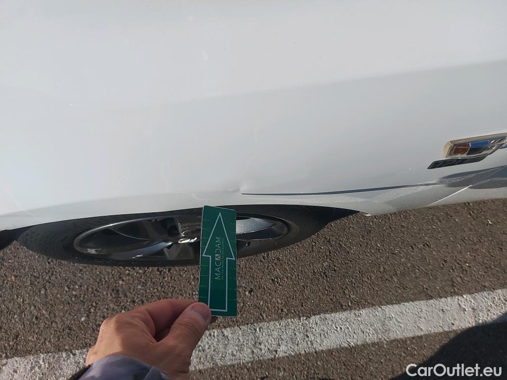  Opel  Corsa OPEL  / 2014 / 5P / berlina con portón 1.4 66kW (90CV) 120 Aniversario #8