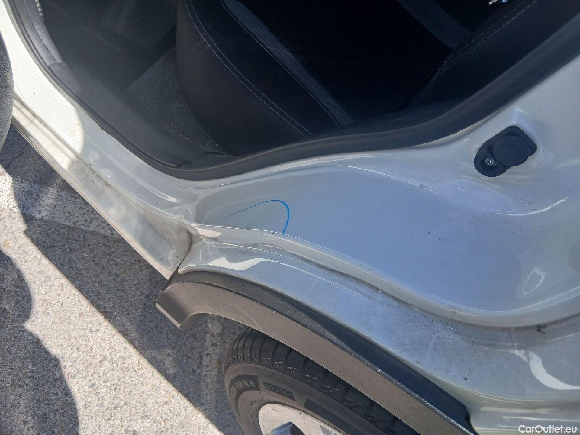  Nissan  Qashqai NISSAN  / 2017 / 5P / todoterreno DIG-T 103 kW (140 CV) E6D ACENTA (AC) #23