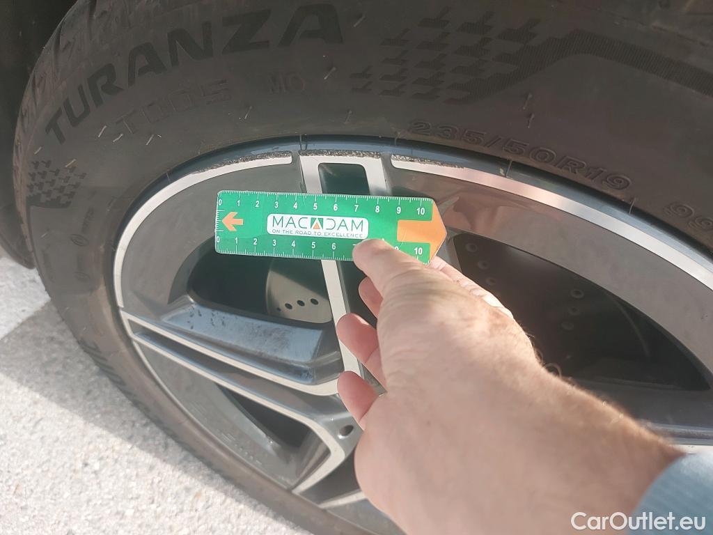  Mercedes  GLA MERCEDES-BENZ  / 2020 / 5P / todoterreno  220 D 4MATIC #2