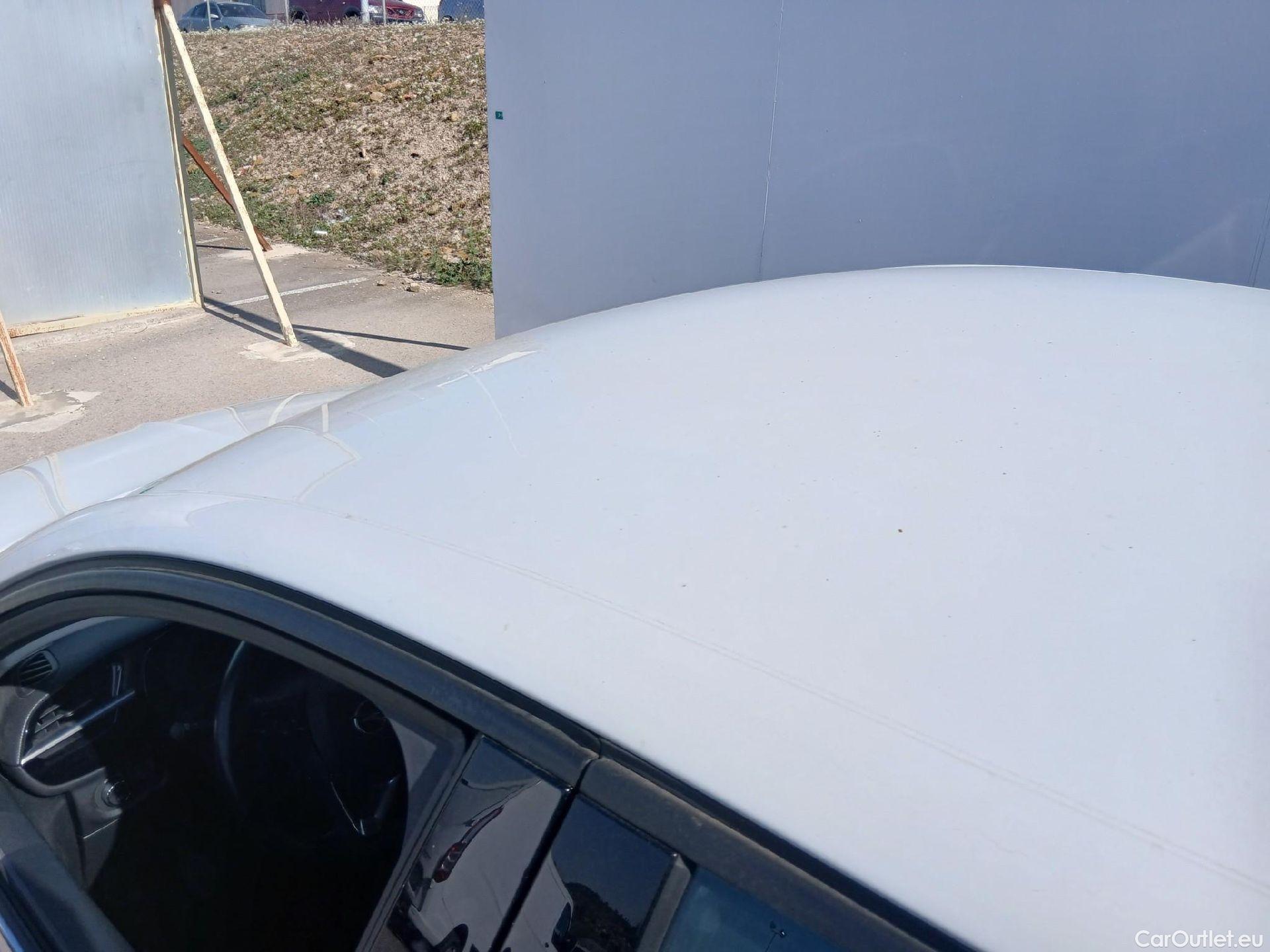  Opel  Corsa OPEL  1.2T XHL 74kW (100CV) Elegance #15