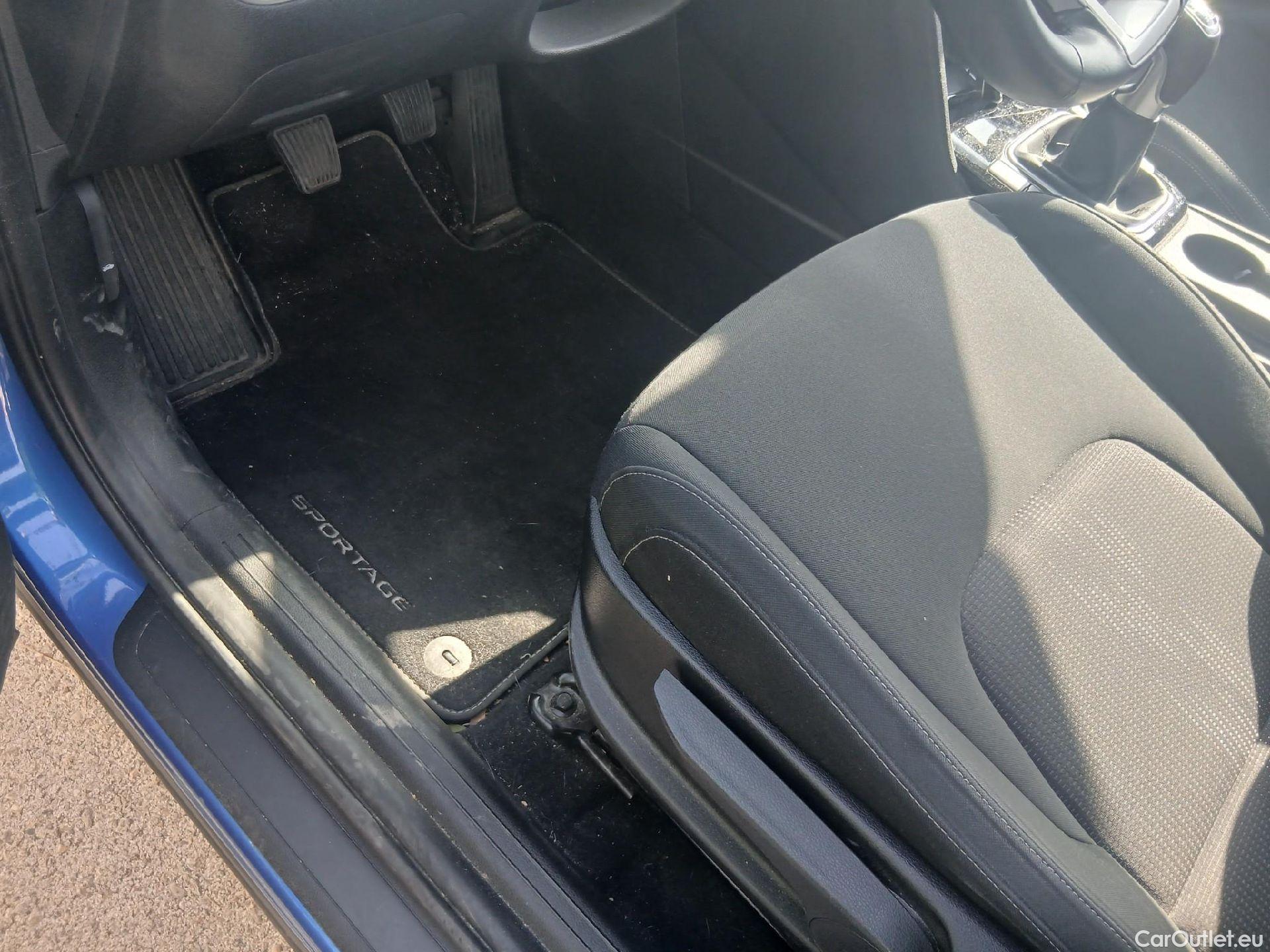  KIA  Sportage KIA  / 2022 / 5P / todoterreno 1.6 T-GDi 112kW (150CV) Drive 4X2 #7