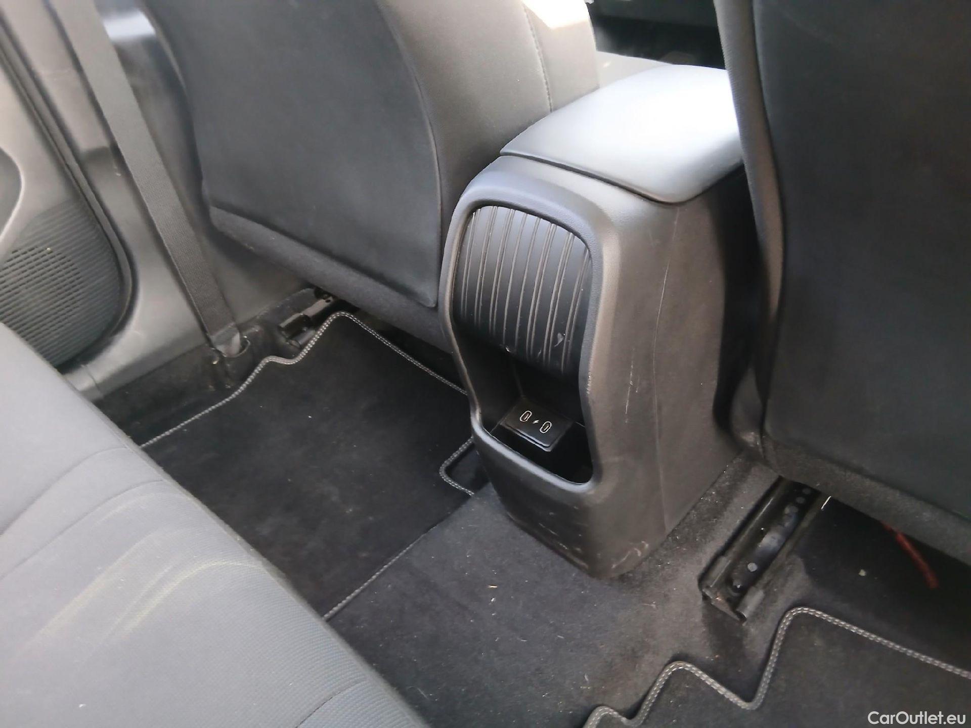  Hyundai  Konna HYUNDAI Kona / 2023 / 5P / todoterreno 1.6 GDI HEV Maxx DCT #52