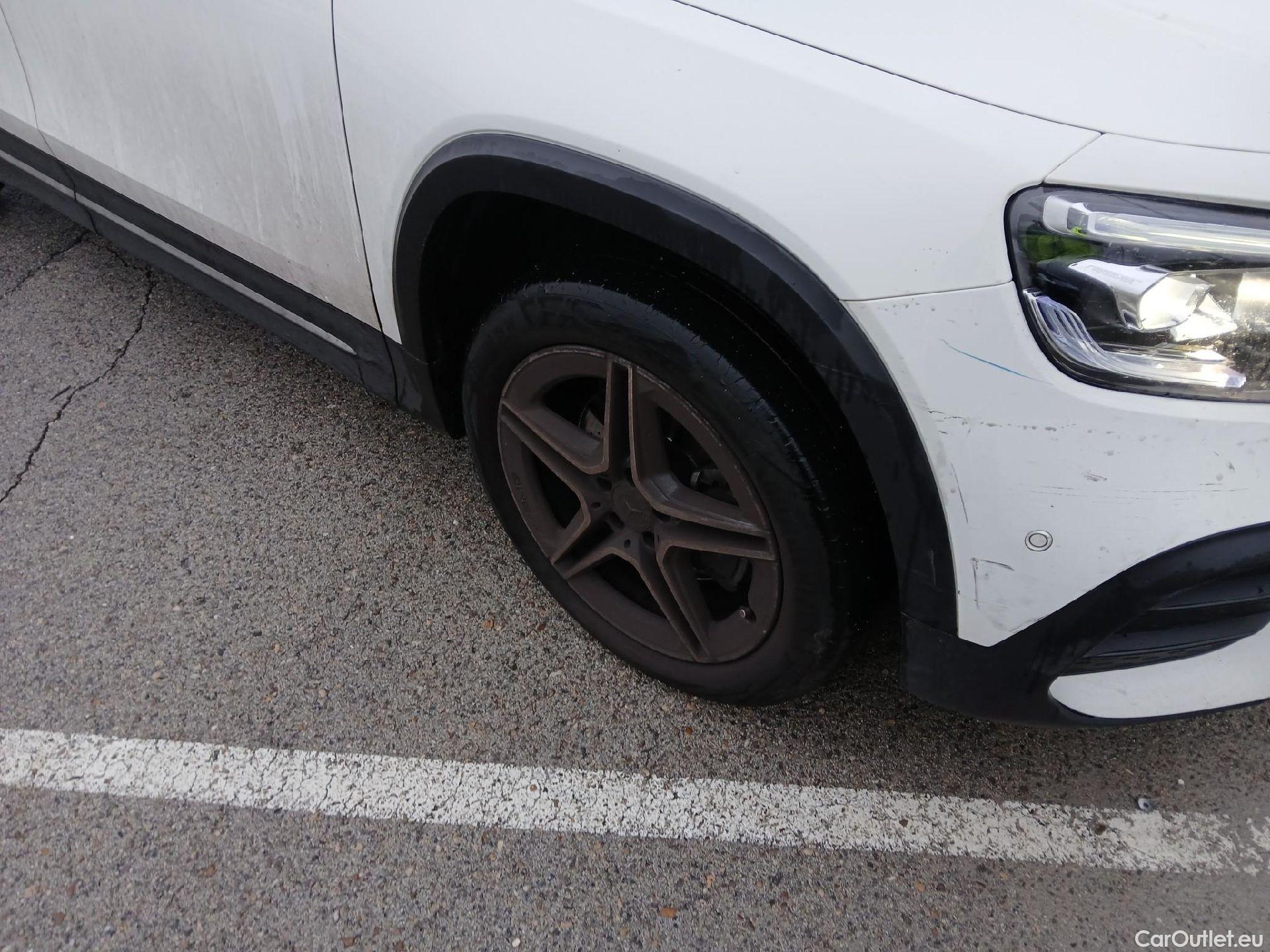  Mercedes  GLB MERCEDES-BENZ  / 2019 / 5P / todoterreno 2.0  200 D DCT 110KW (150CV) #9