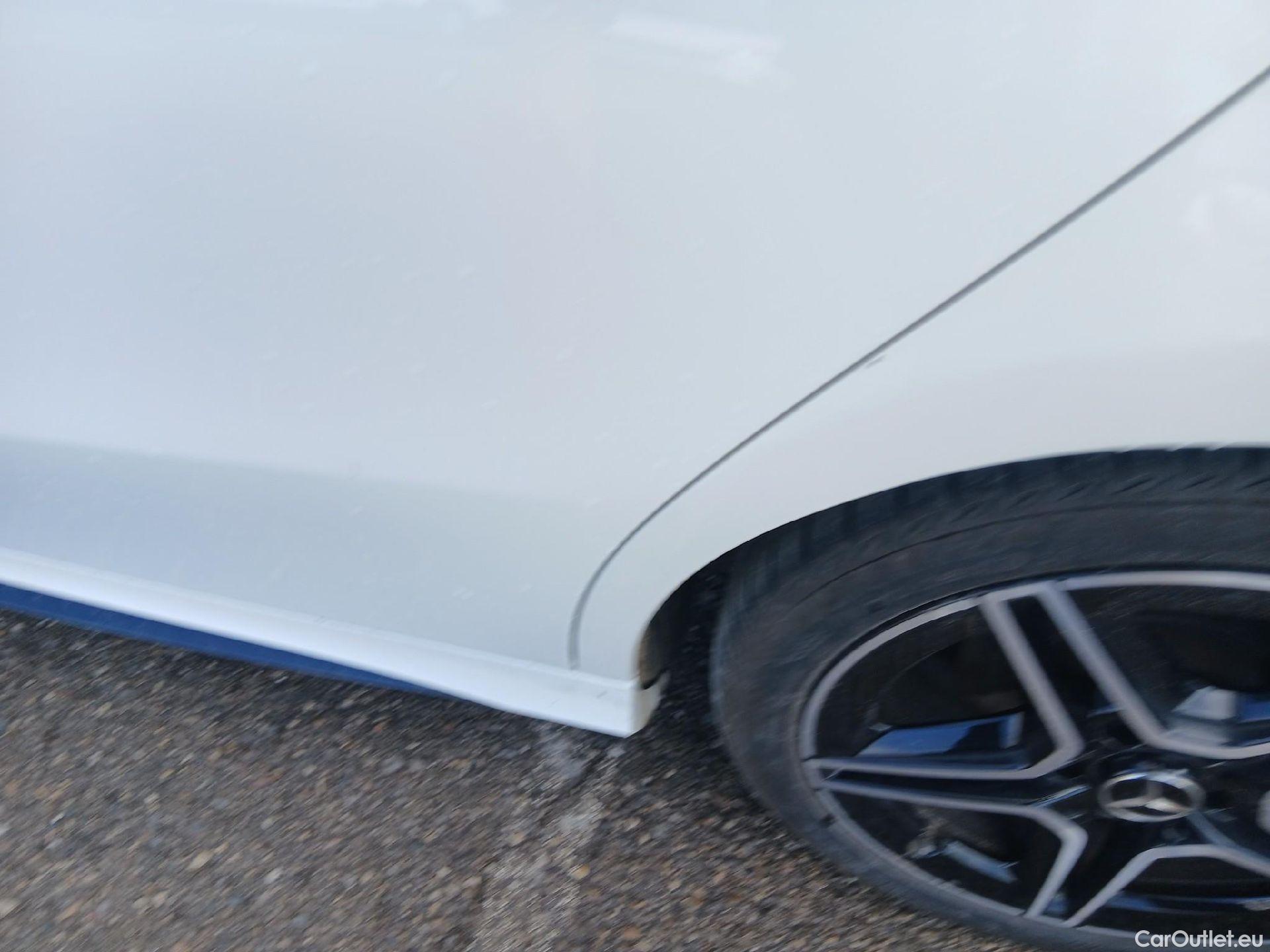  Mercedes  A-Klasse MERCEDES-BENZ Clase A / 2018 / 5P / berlina con portón A 200 d #5