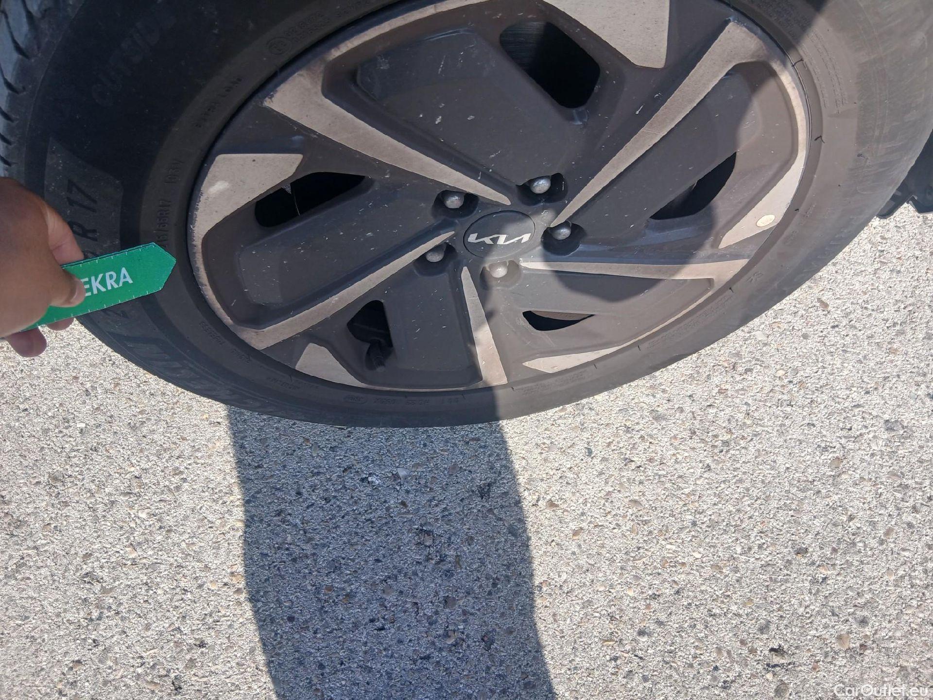  KIA  Sportage KIA  / 2022 / 5P / todoterreno 1.6 T-GDi 112kW (150CV) Drive 4X2 #37