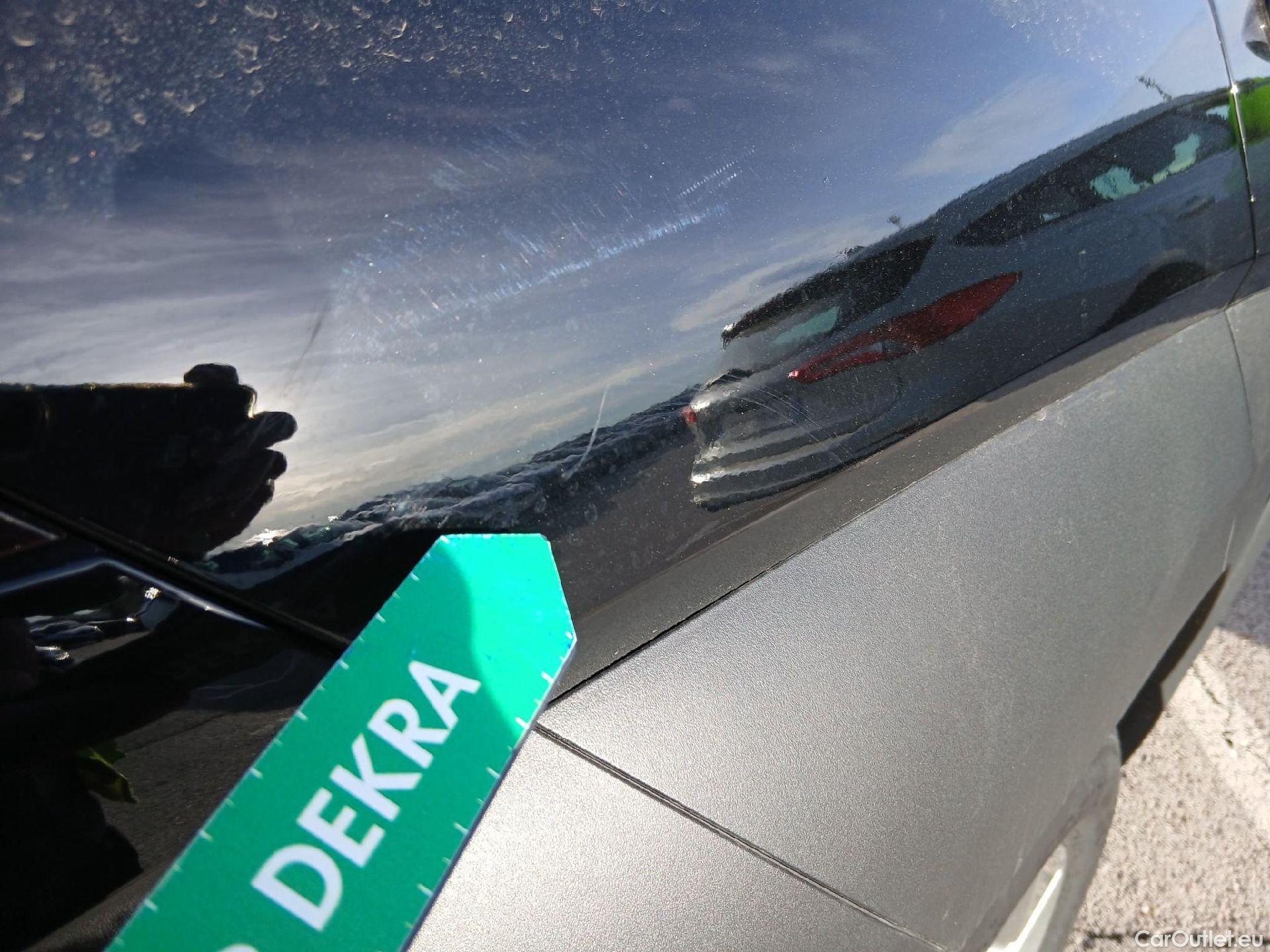  Hyundai  Konna HYUNDAI Kona / 2023 / 5P / todoterreno 1.6 GDI HEV Maxx DCT #36