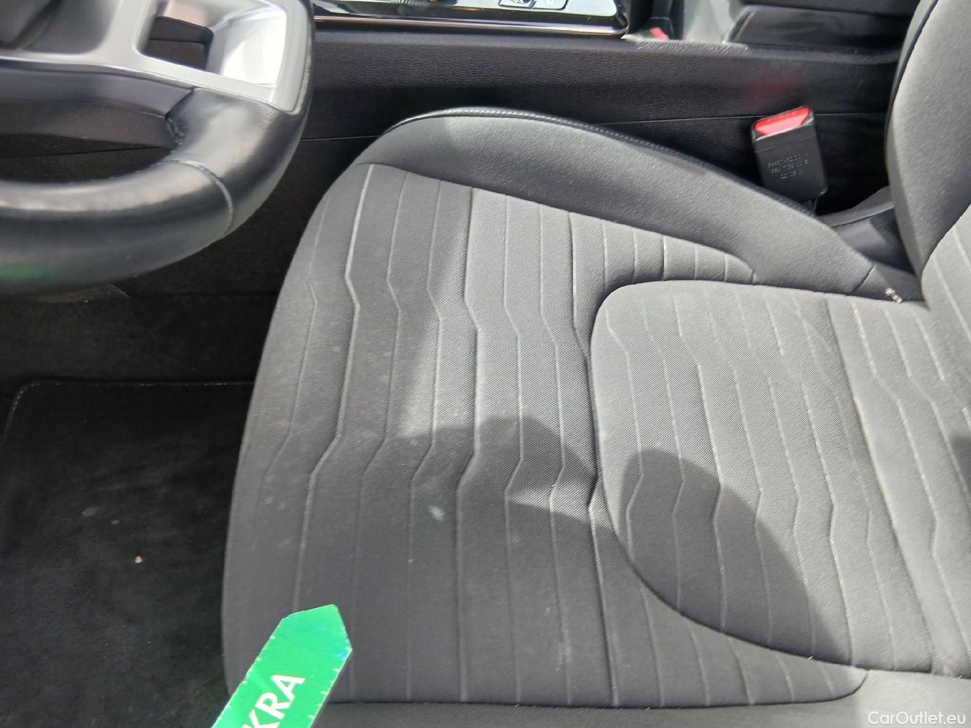  KIA  Sportage KIA  / 2022 / 5P / todoterreno 1.6 T-GDi MHEV 180CV Tech 4X4 DCT #22