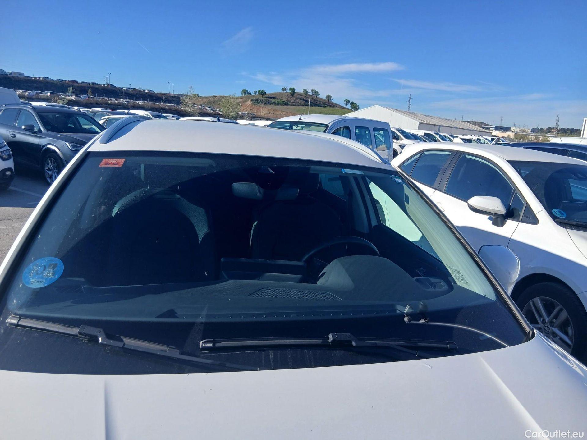  Seat  Leon SEAT Nuevo León / 2020 / 5P / familiar SP 1.4 e-Hybrid DSG S&S Xcellence Go L #11