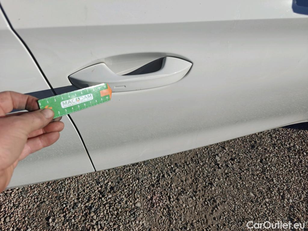  Seat  Leon SEAT Nuevo León / 2020 / 5P / familiar SP 1.4 e-Hybrid DSG S&S Xcellence Go L #25