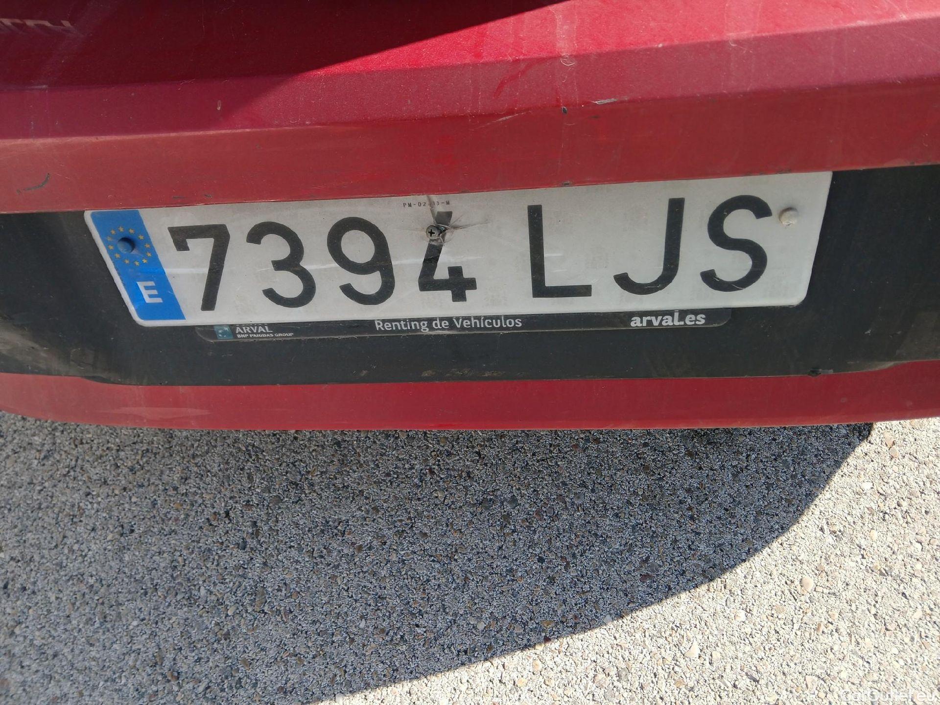  Toyota  Corolla TOYOTA  / 2019 / 5P / berlina con portón 1.8 125H BUSINESS PLUS E-CVT #23