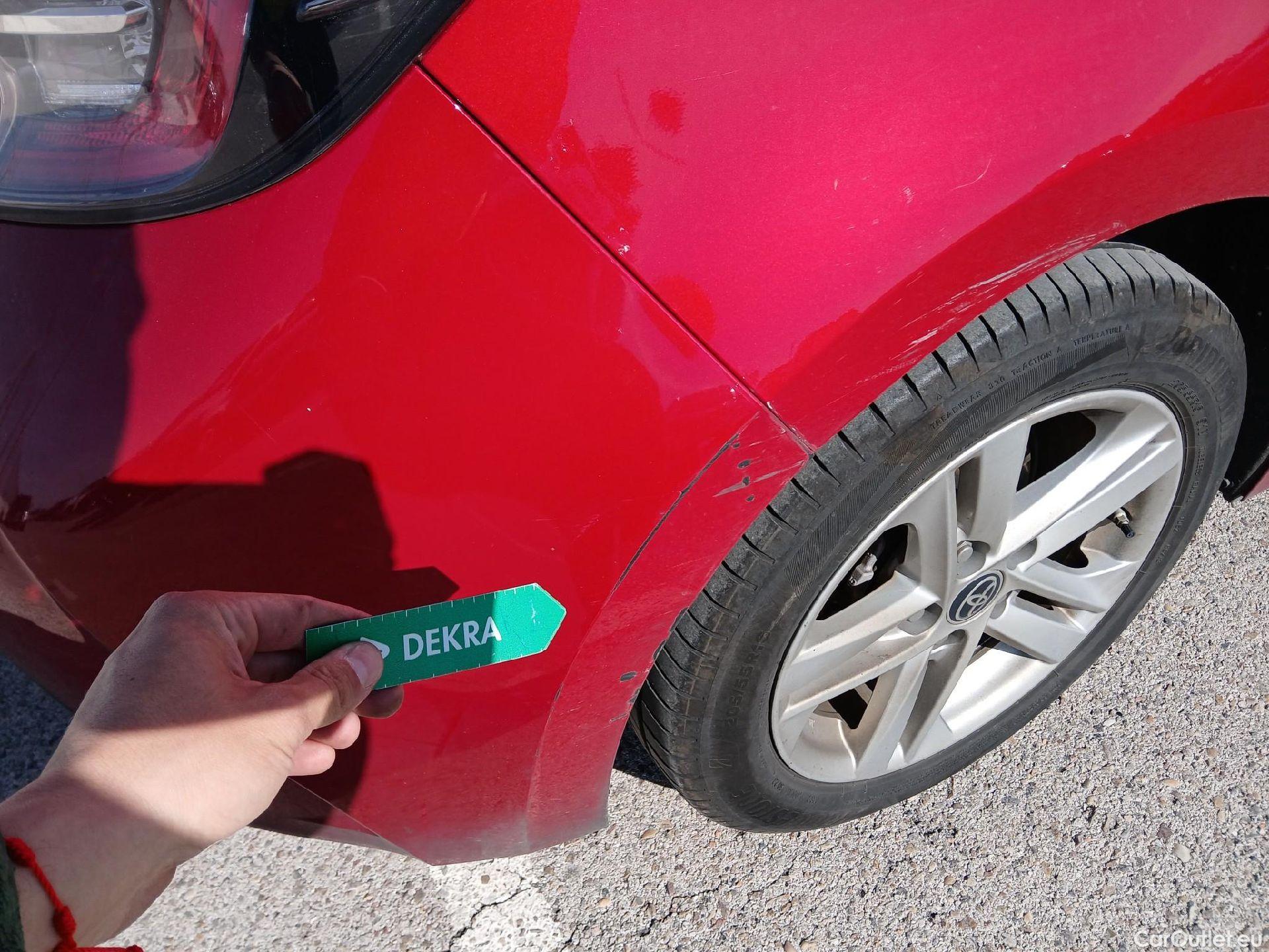  Toyota  Corolla TOYOTA  / 2019 / 5P / berlina con portón 1.8 125H BUSINESS PLUS E-CVT #13