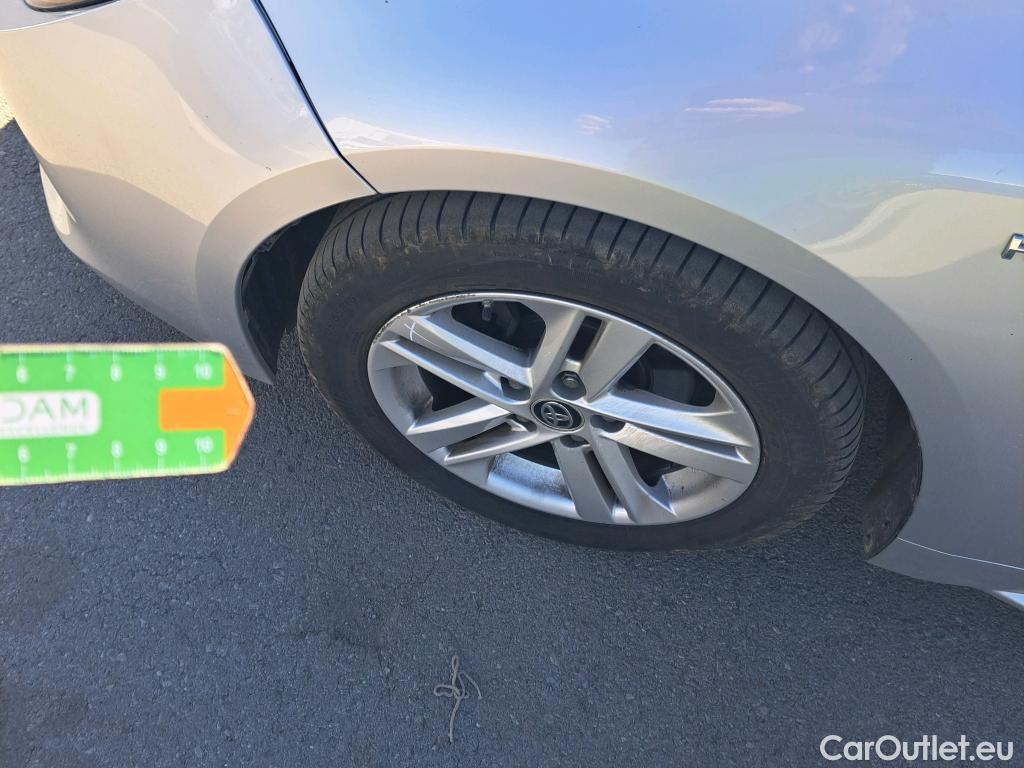  Toyota  Corolla TOYOTA  / 2019 / 5P / familiar 1.8 125H ACTIVE TECH E-CVT TOU SPORT #49