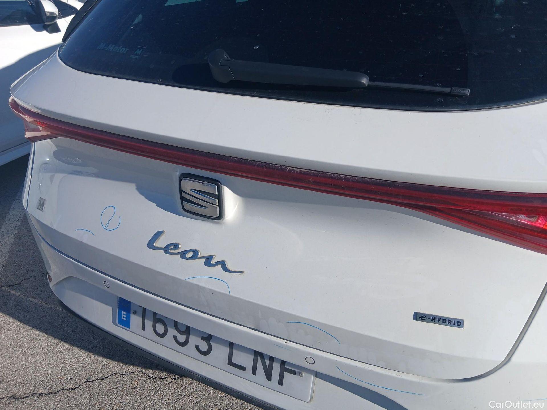  Seat  Leon SEAT Nuevo León / 2020 / 5P / familiar SP 1.4 e-Hybrid DSG S&S Xcellence Go L #21