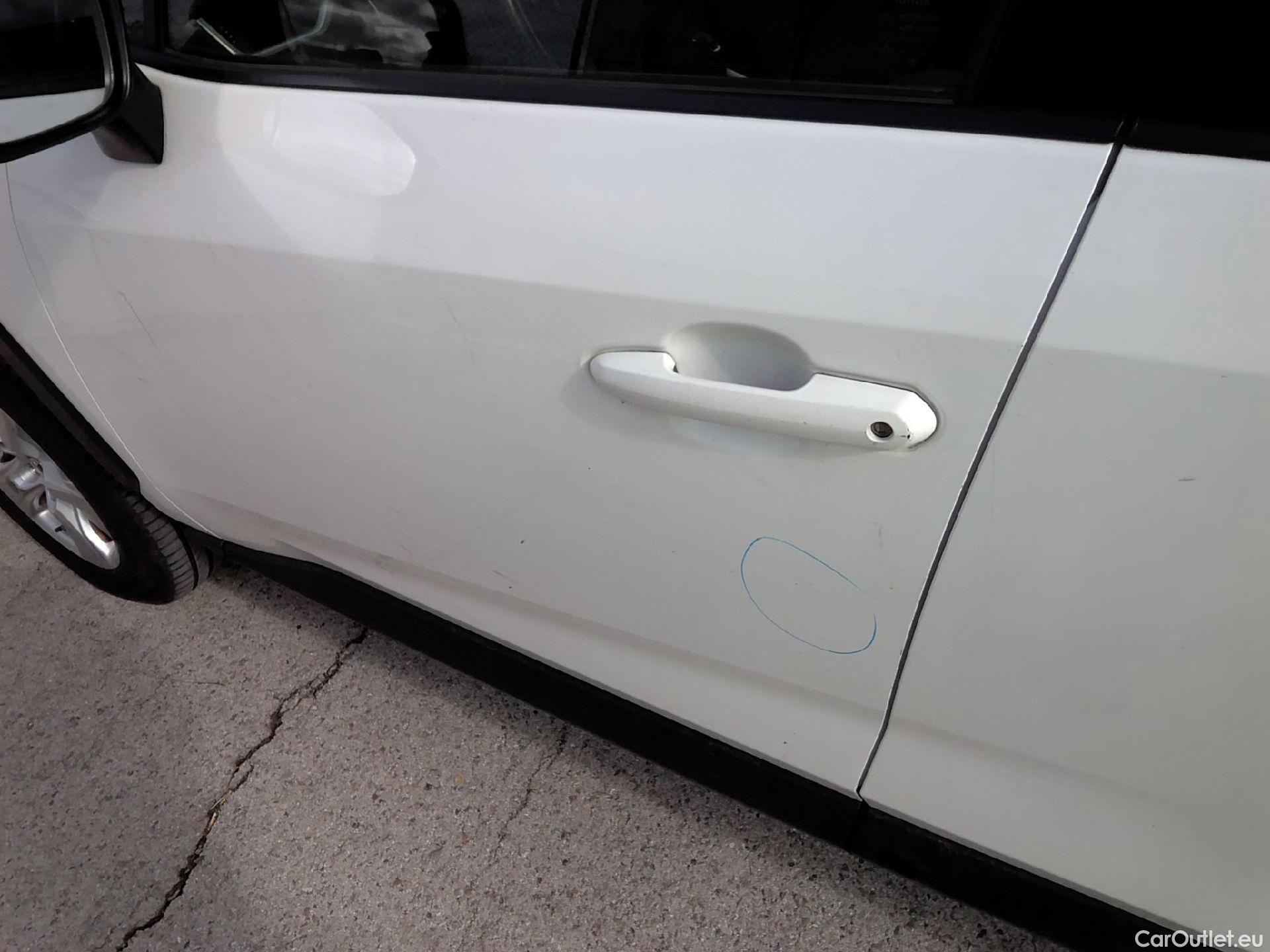  Toyota  RAV4 TOYOTA  / 2018 / 5P / todoterreno 2.5l Business #17