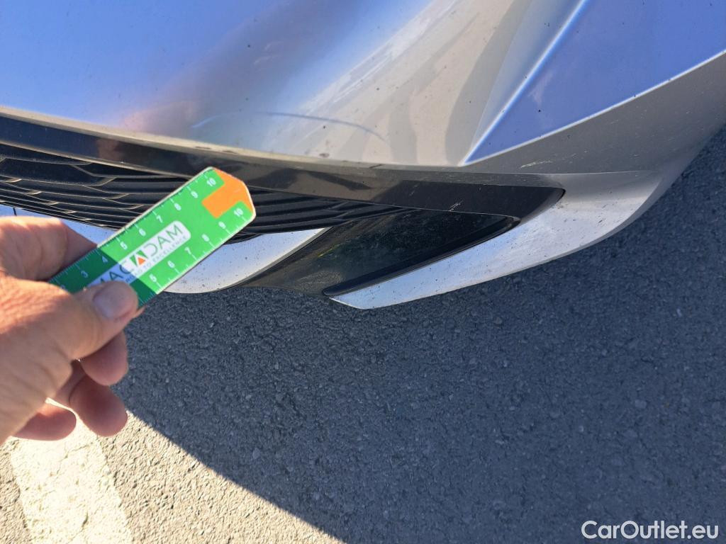  Toyota  Corolla TOYOTA  / 2019 / 5P / familiar 1.8 125H ACTIVE TECH E-CVT TOU SPORT #59