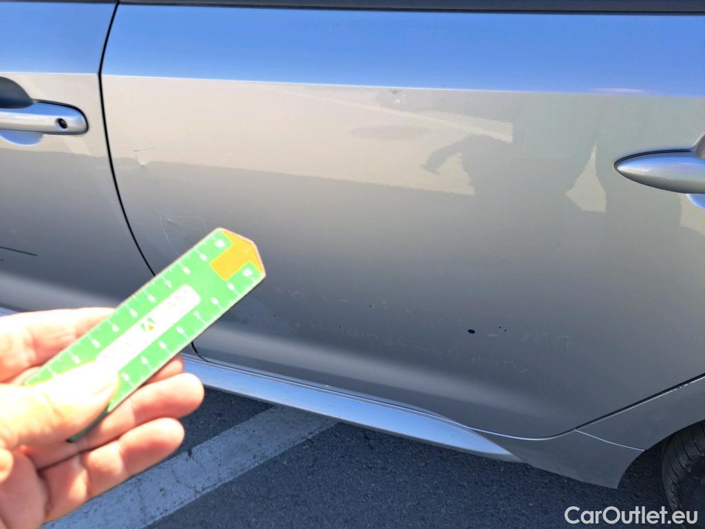  Toyota  Corolla TOYOTA  / 2019 / 5P / familiar 1.8 125H ACTIVE TECH E-CVT TOU SPORT #22