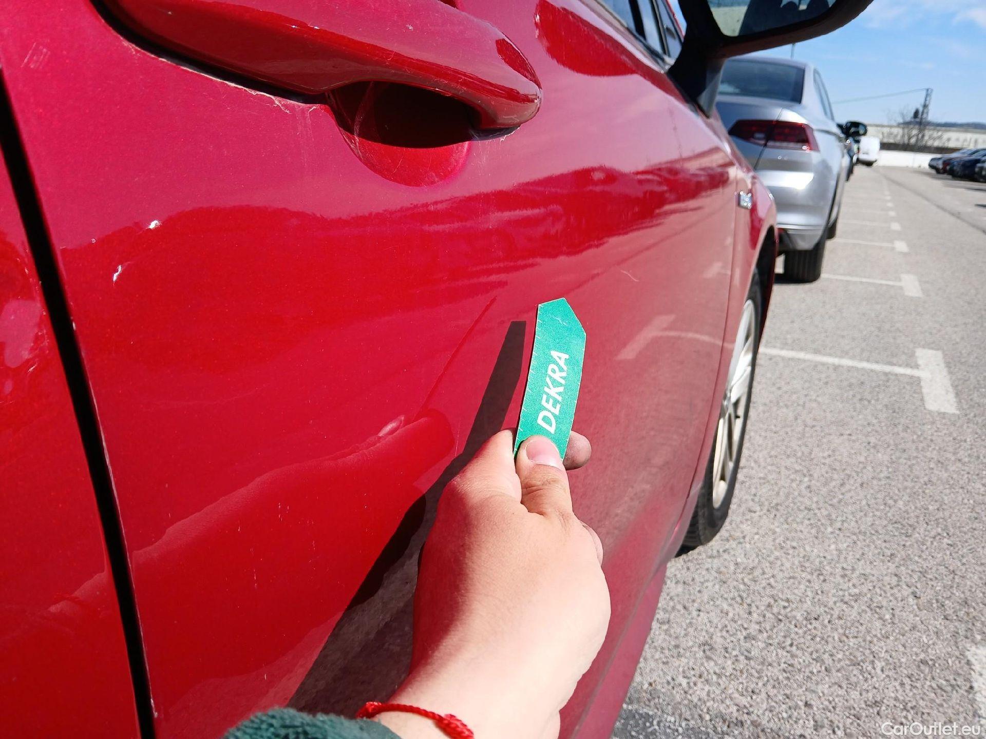  Toyota  Corolla TOYOTA  / 2019 / 5P / berlina con portón 1.8 125H BUSINESS PLUS E-CVT #31